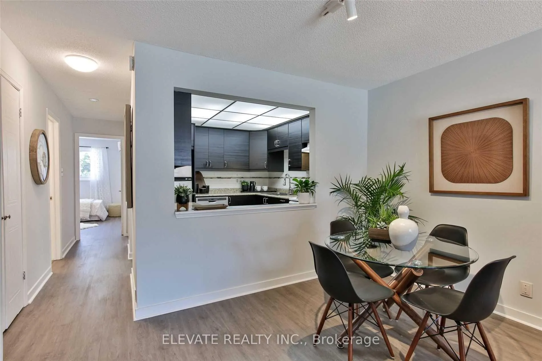 Photo 11 of 2131 Dufferin Street, Toronto, Oakwood Village — HOMEH