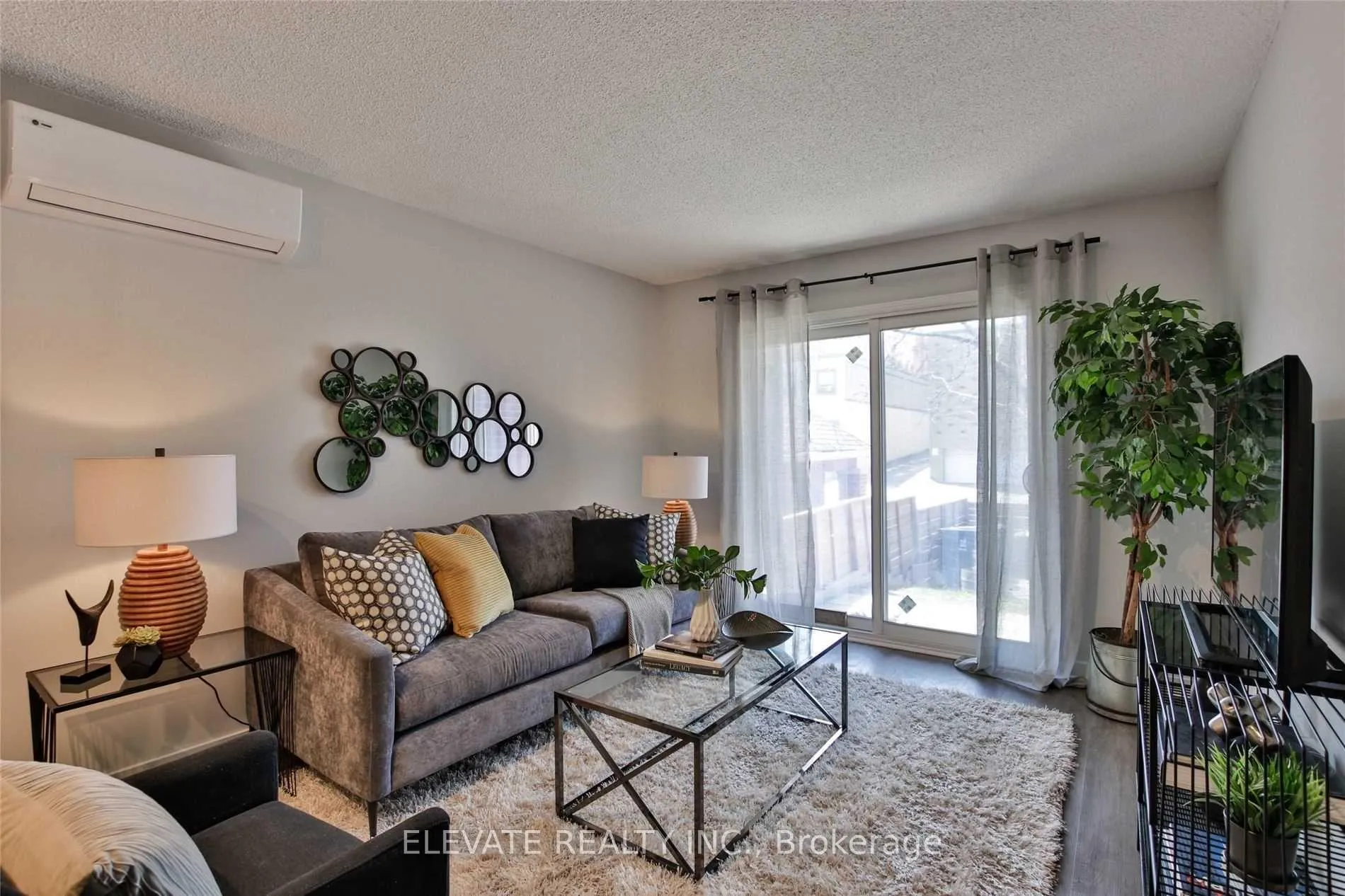 Photo 13 of 2131 Dufferin Street, Toronto, Oakwood Village — HOMEH