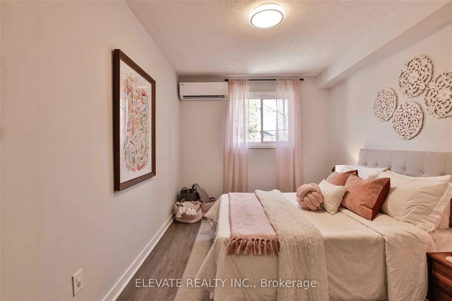 Photo 22 of 2131 Dufferin Street, Toronto, Oakwood Village — HOMEH