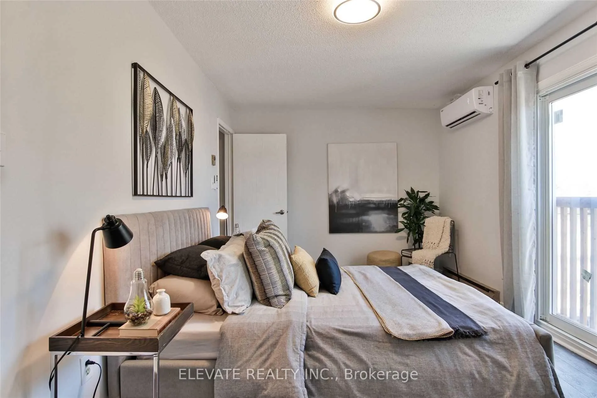 Photo 29 of 2131 Dufferin Street, Toronto, Oakwood Village — HOMEH
