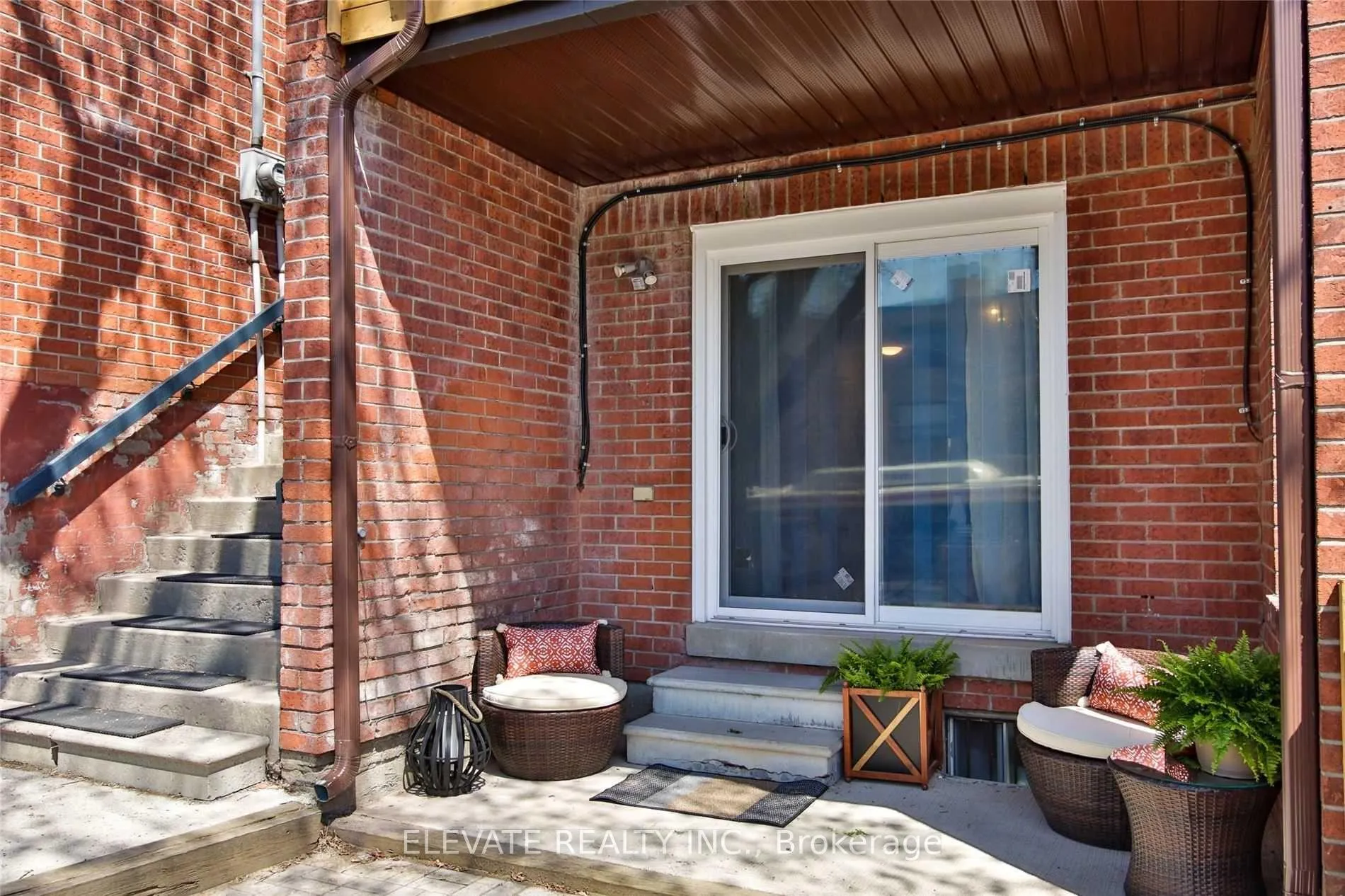 Photo 33 of 2131 Dufferin Street, Toronto, Oakwood Village — HOMEH