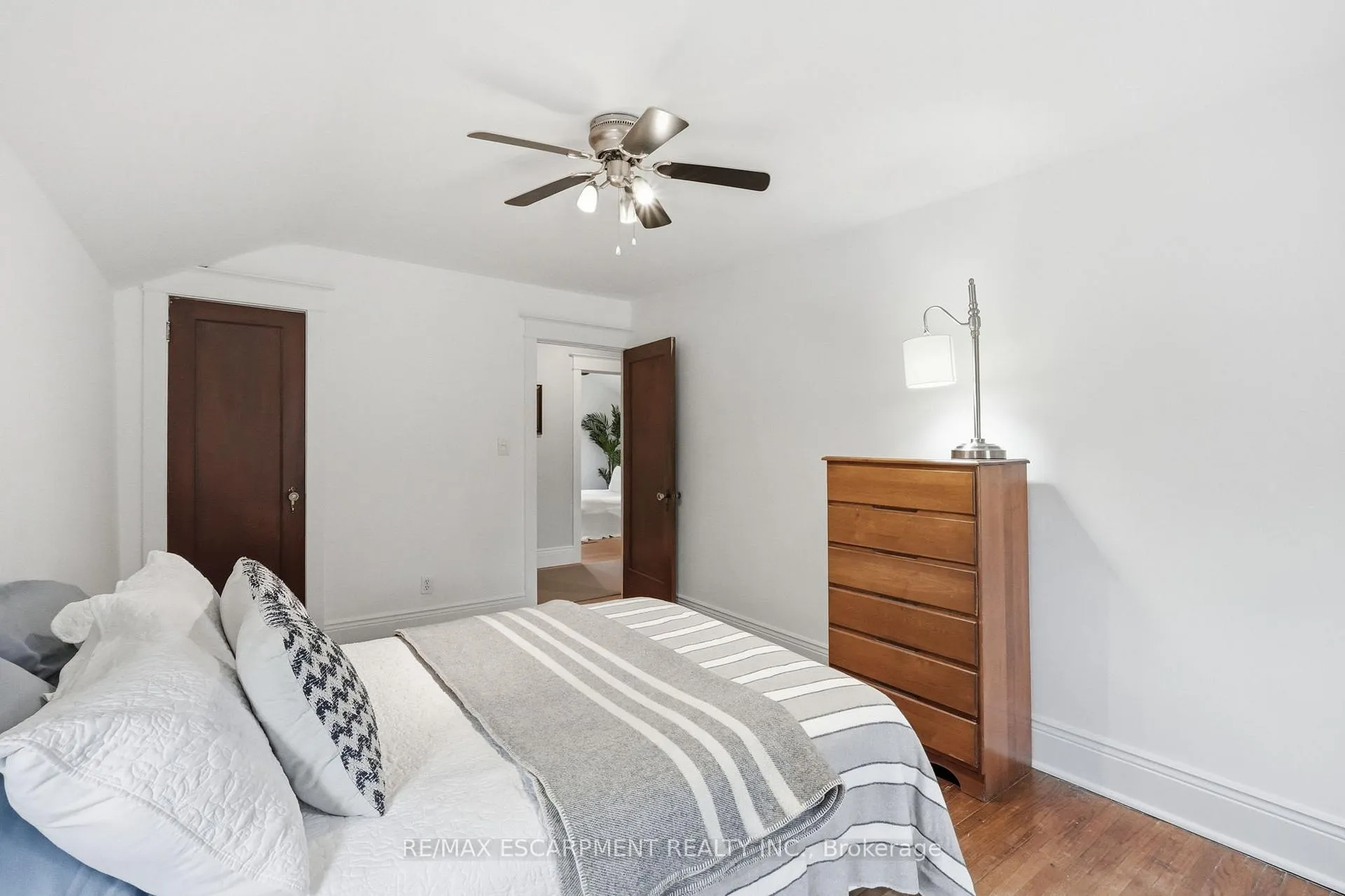 Photo 27 of 186 Dromore Crescent, Hamilton, Westdale — HOMEH