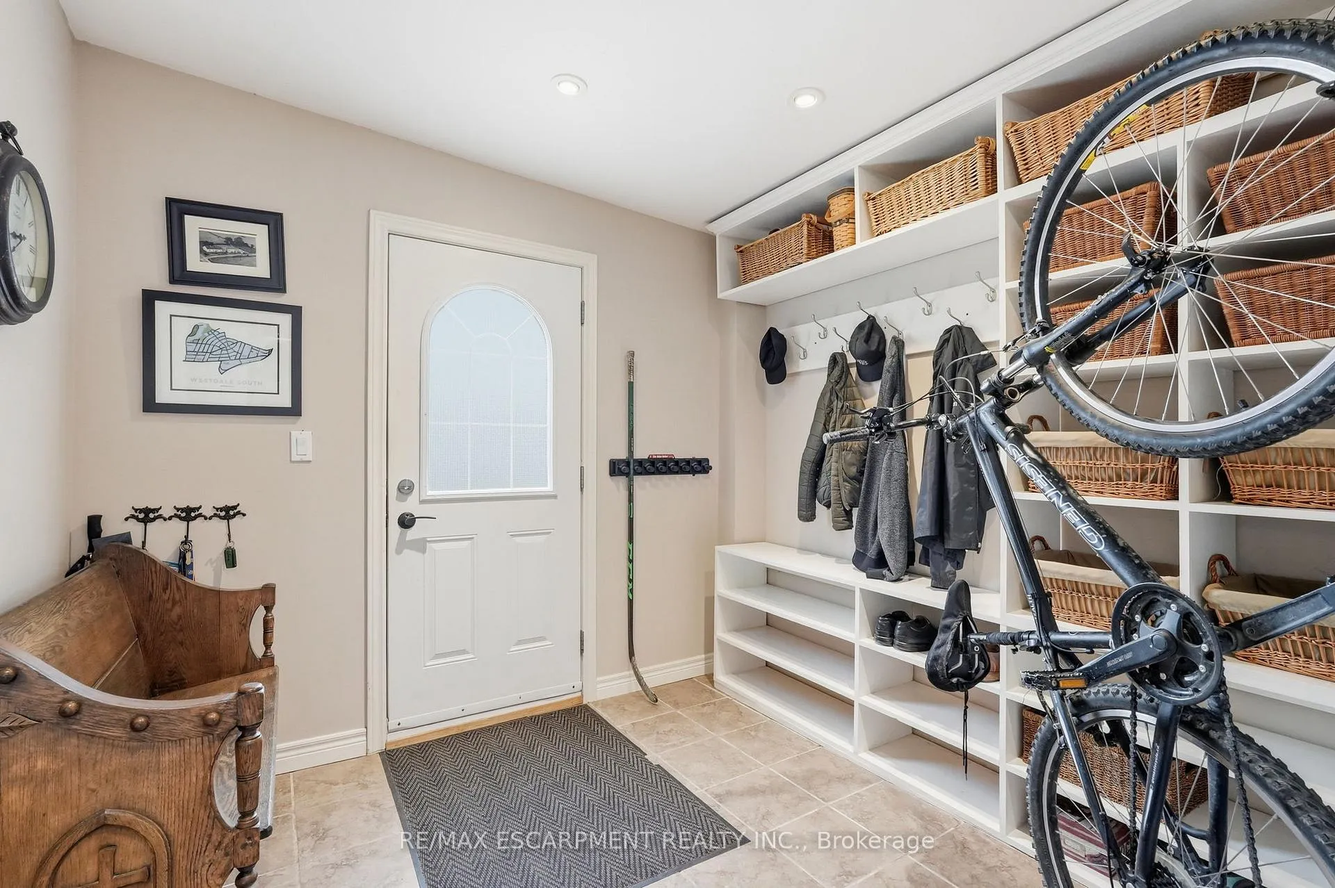 Photo 31 of 186 Dromore Crescent, Hamilton, Westdale — HOMEH