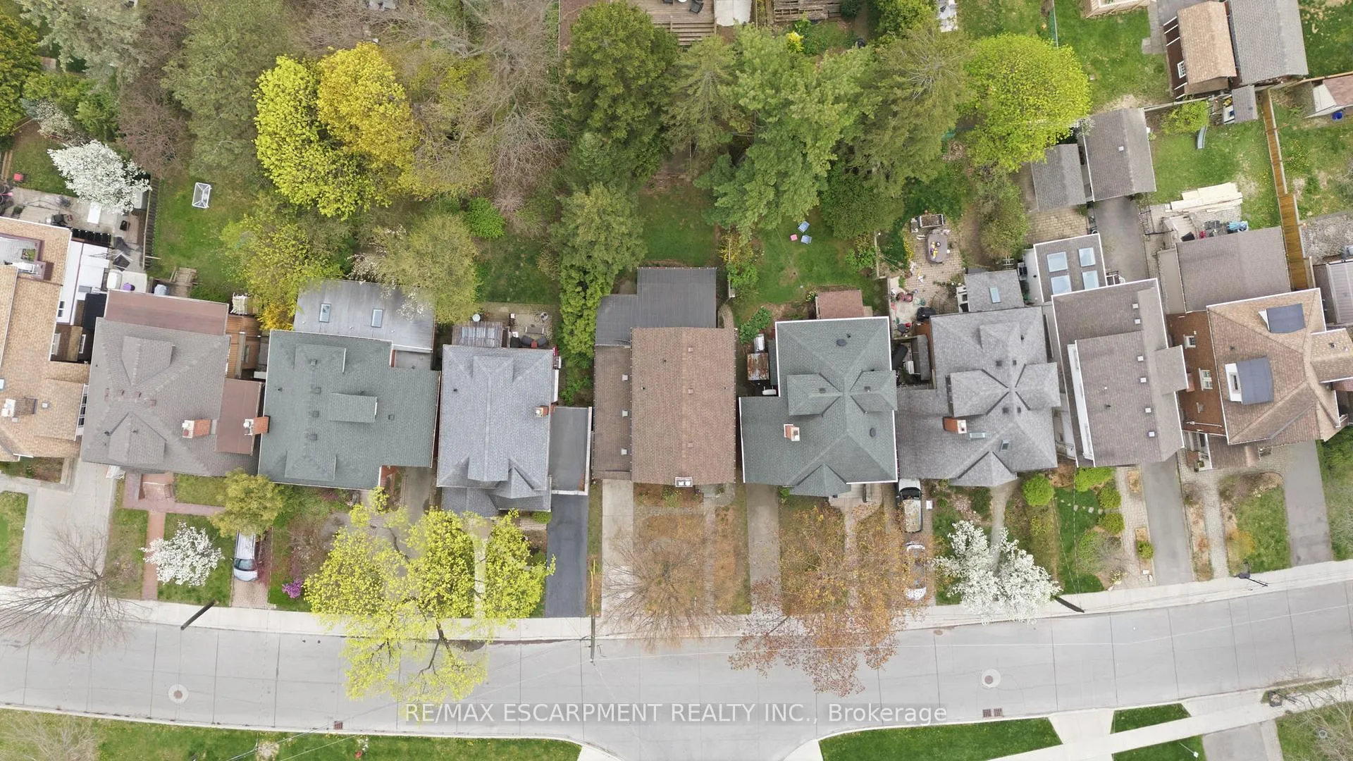 Photo 48 of 186 Dromore Crescent, Hamilton, Westdale — HOMEH