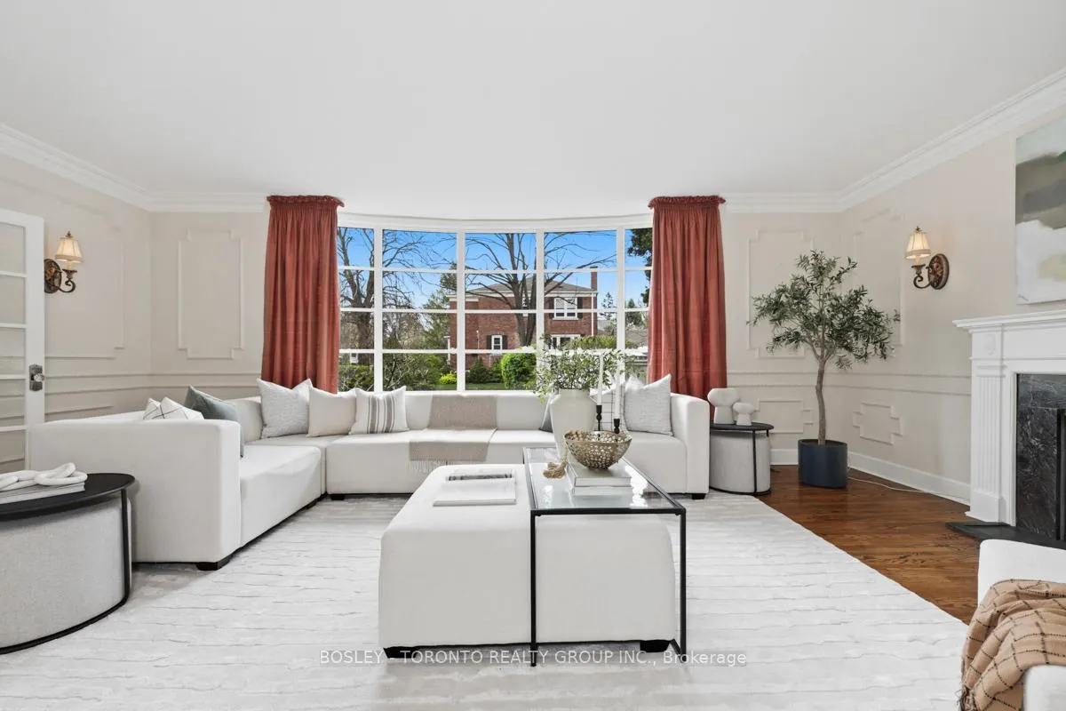 Photo 7 of 31 Caribou Road, Toronto, Bedford Park-Nortown — HOMEH