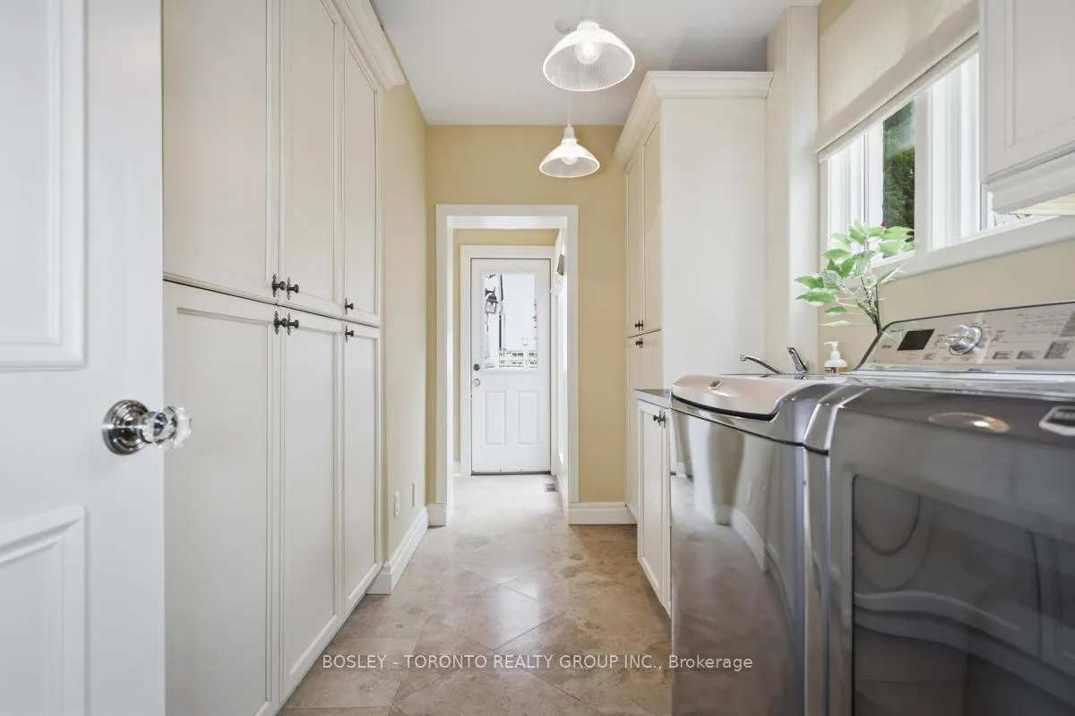 Photo 16 of 31 Caribou Road, Toronto, Bedford Park-Nortown — HOMEH