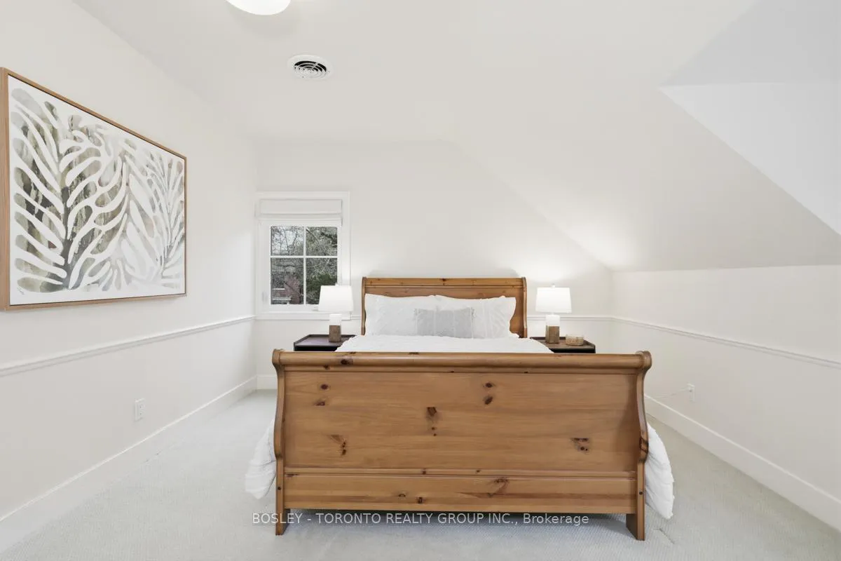 Photo 34 of 31 Caribou Road, Toronto, Bedford Park-Nortown — HOMEH