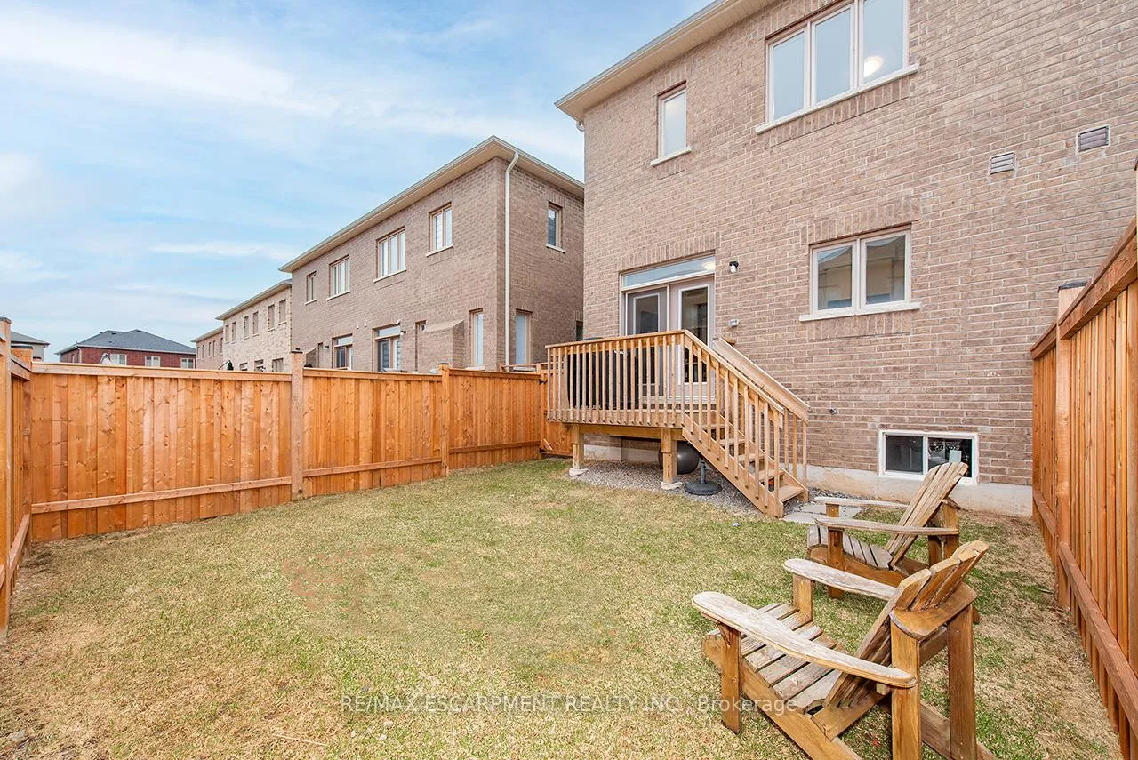 Photo 27 of 24 Westfield Crescent, Hamilton, Waterdown — HOMEH