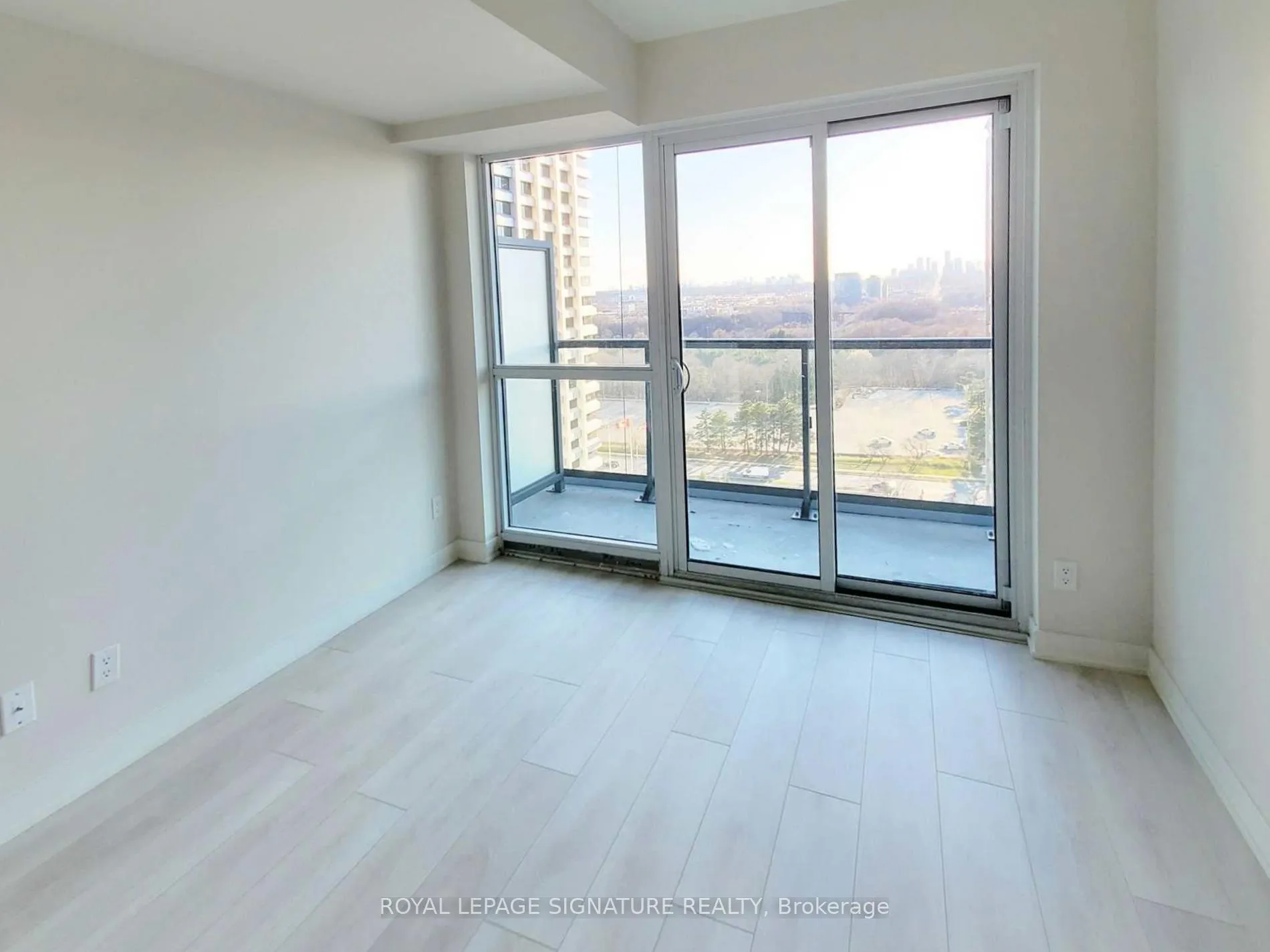 Photo 5 of Unit 1601, 2 Sonic Way, Toronto, Flemingdon Park — HOMEH