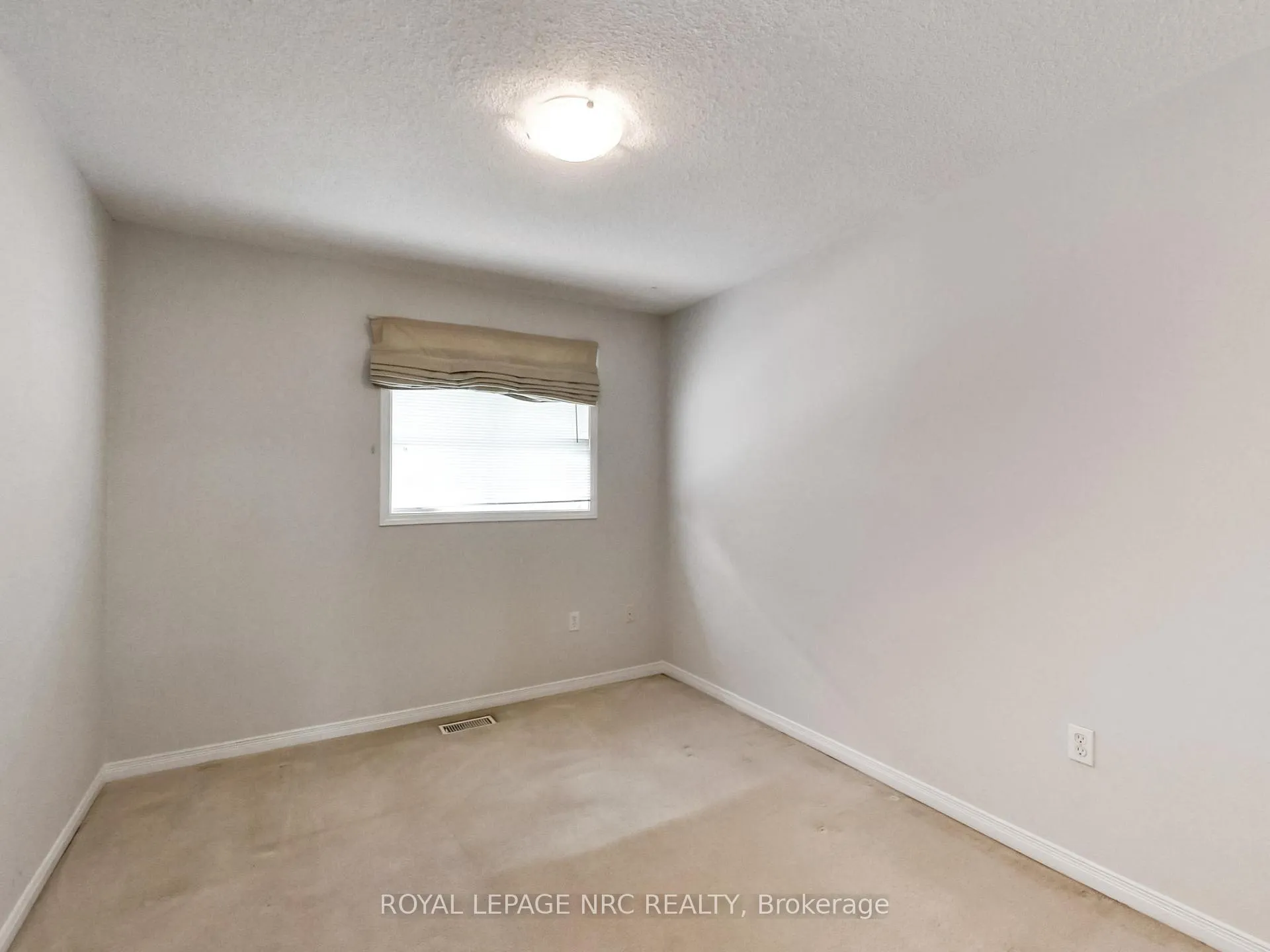 Photo 23 of Unit 10, 104 Frances Avenue, Hamilton, Lakeshore — HOMEH