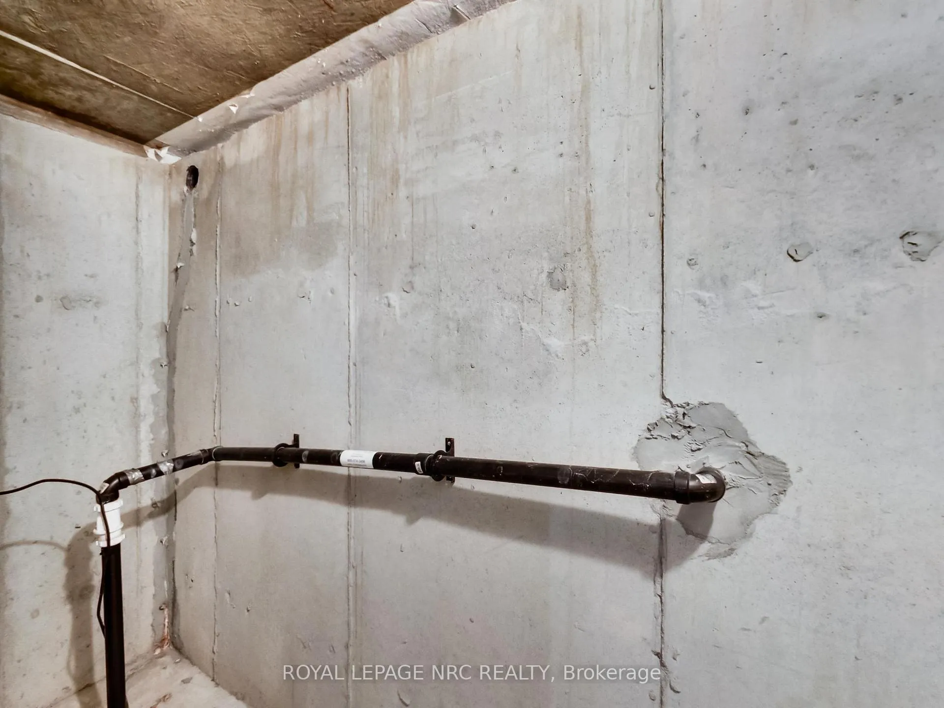Photo 28 of Unit 10, 104 Frances Avenue, Hamilton, Lakeshore — HOMEH