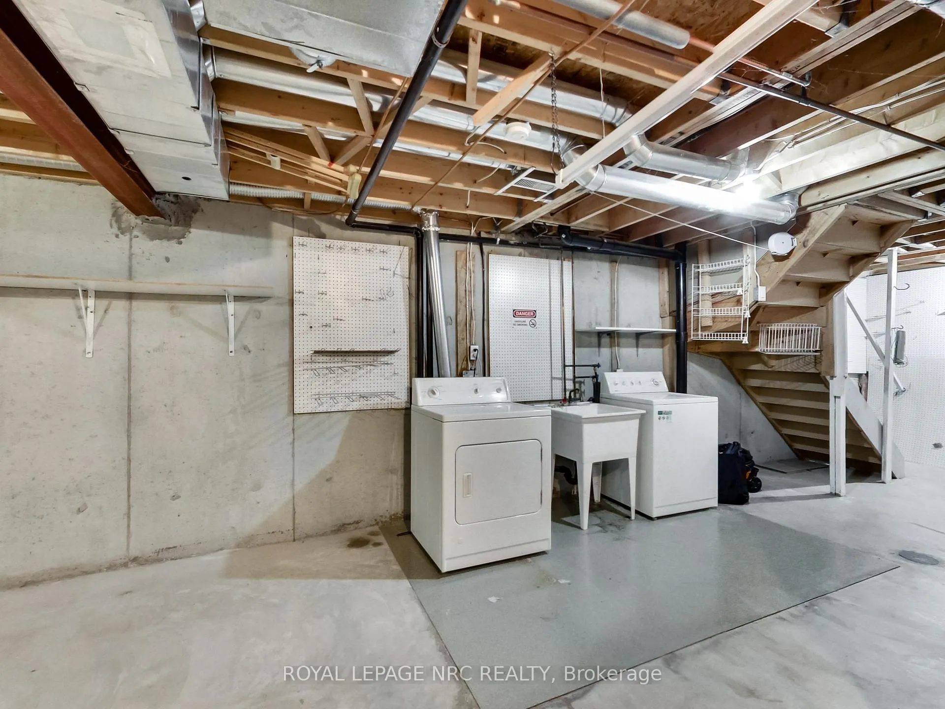 Photo 32 of Unit 10, 104 Frances Avenue, Hamilton, Lakeshore — HOMEH