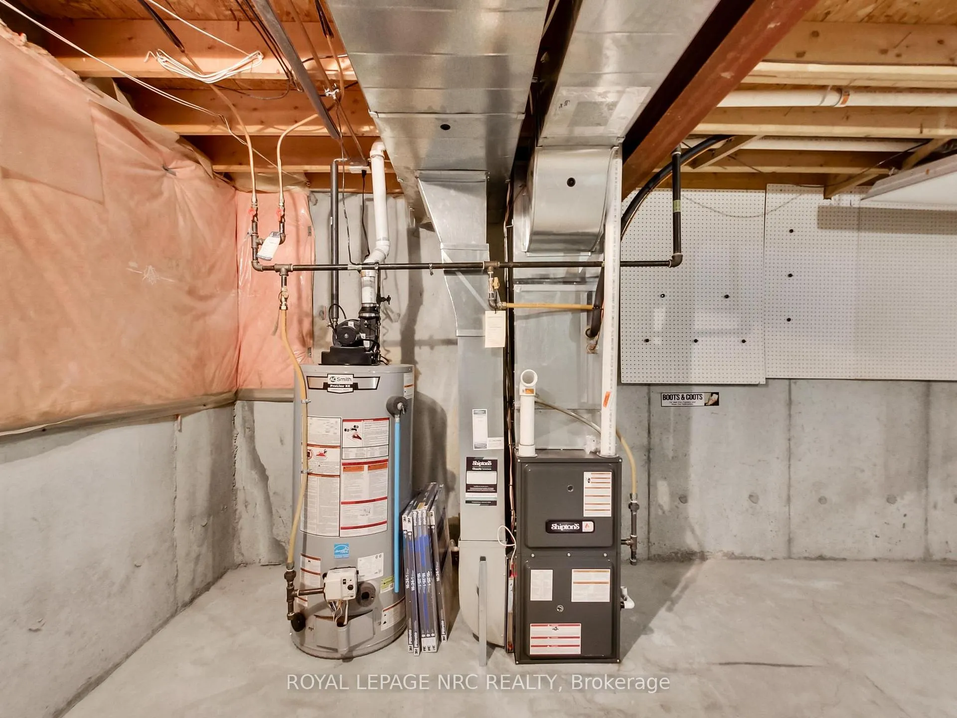 Photo 33 of Unit 10, 104 Frances Avenue, Hamilton, Lakeshore — HOMEH