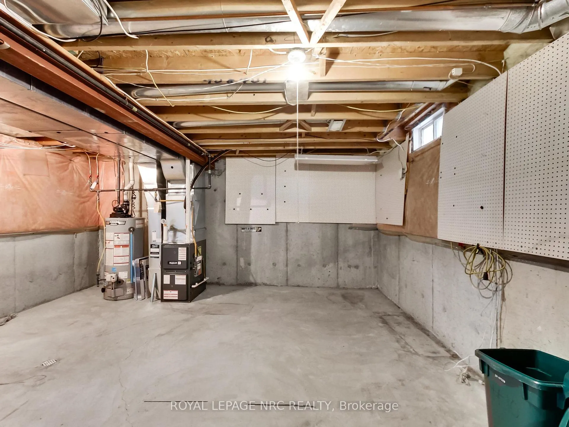 Photo 35 of Unit 10, 104 Frances Avenue, Hamilton, Lakeshore — HOMEH