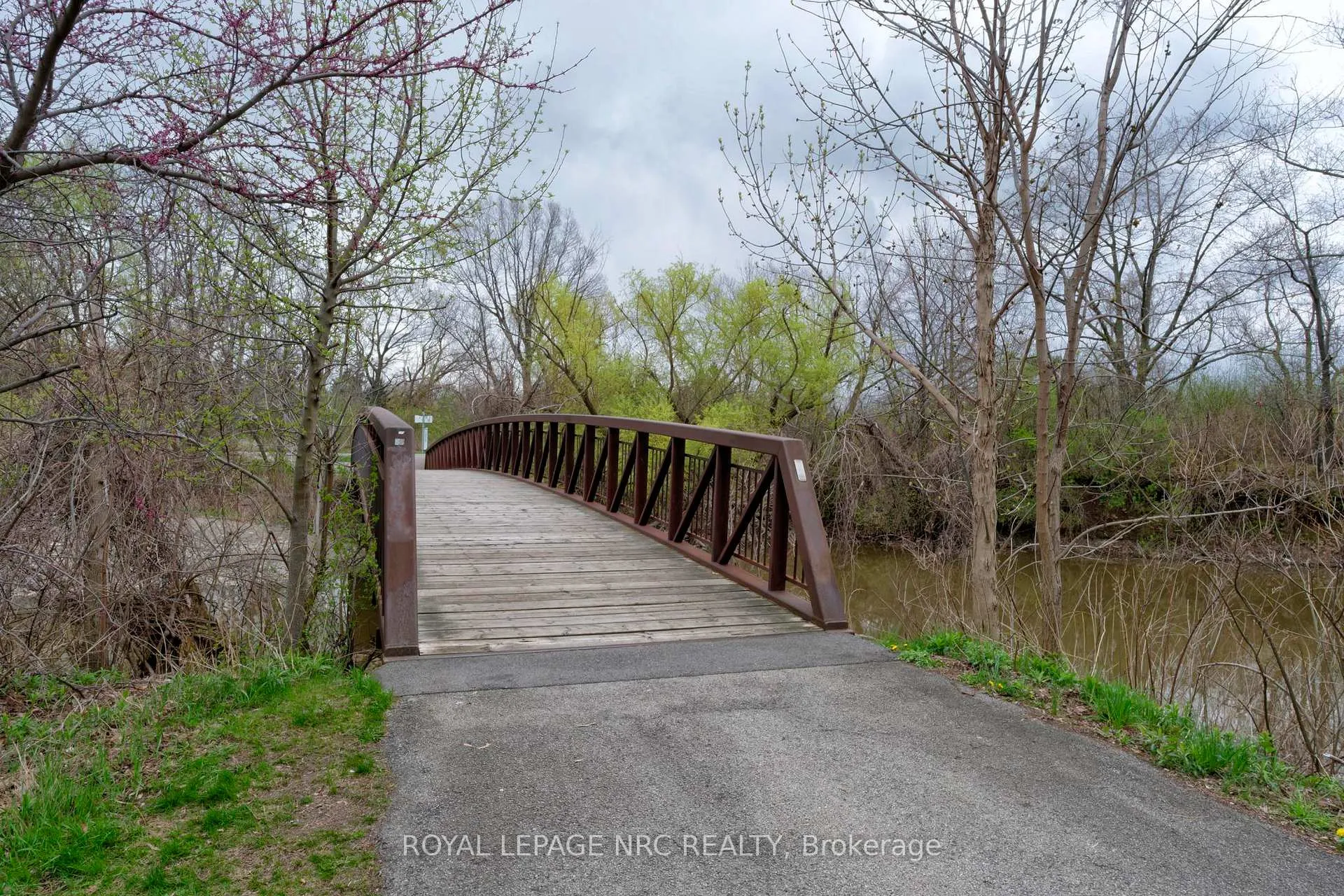 Photo 42 of Unit 10, 104 Frances Avenue, Hamilton, Lakeshore — HOMEH