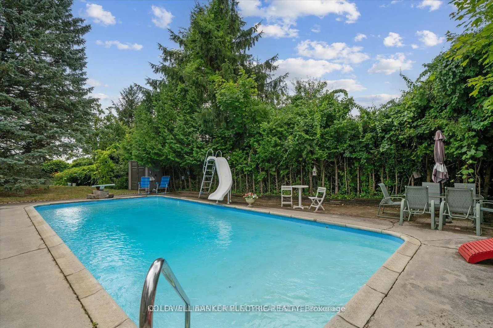 Photo 42 of 11 Bayleaf Court, Peterborough, Monaghan Ward 2 — HOMEH