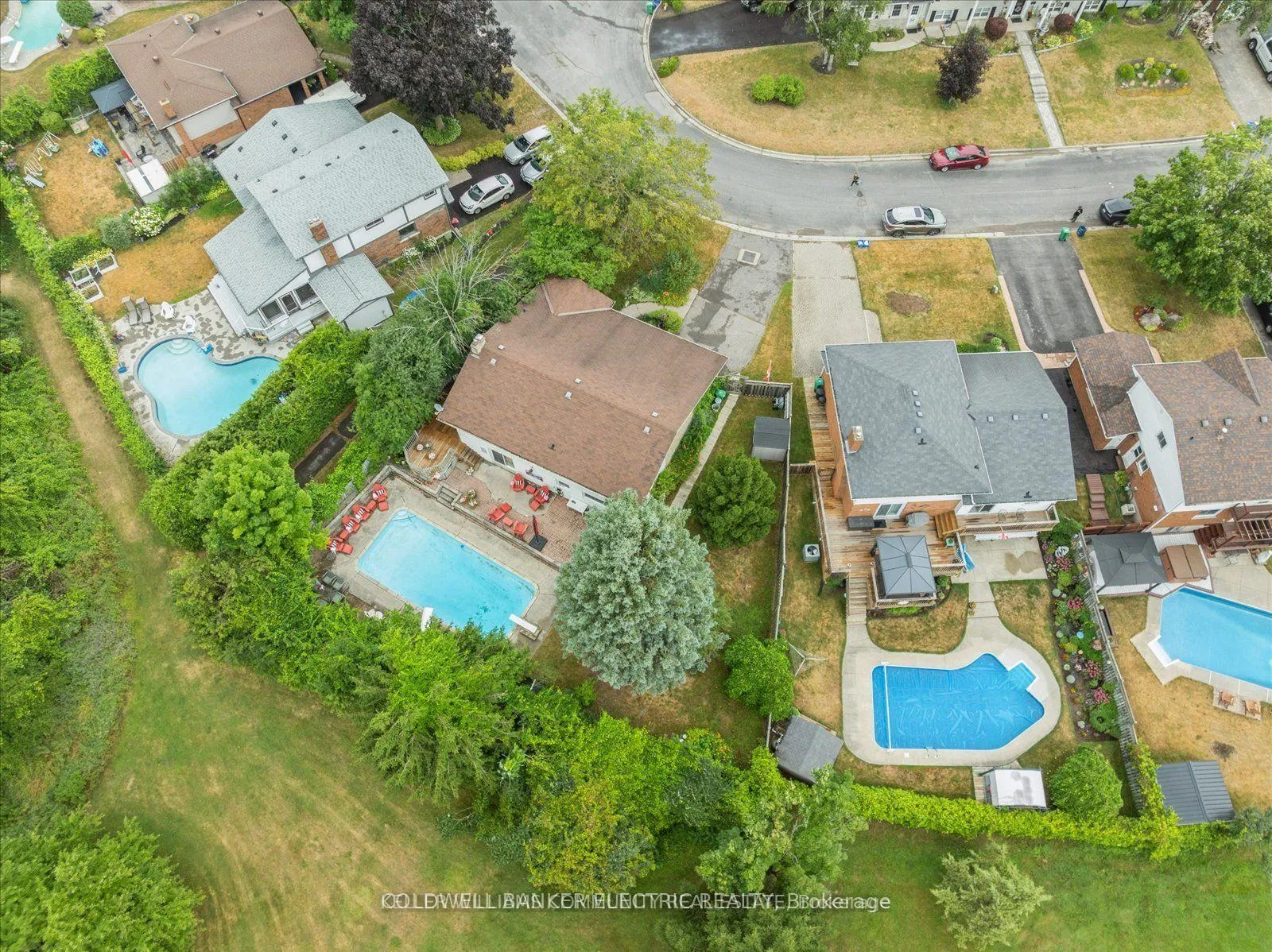 Photo 48 of 11 Bayleaf Court, Peterborough, Monaghan Ward 2 — HOMEH