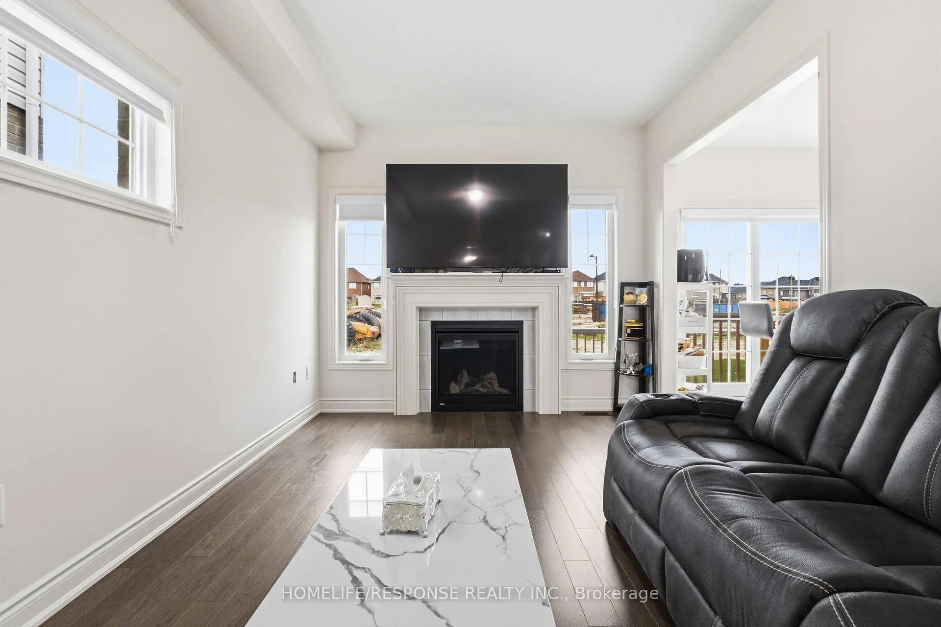 Photo 9 of 44 Denny Street, Ajax, South East — HOMEH