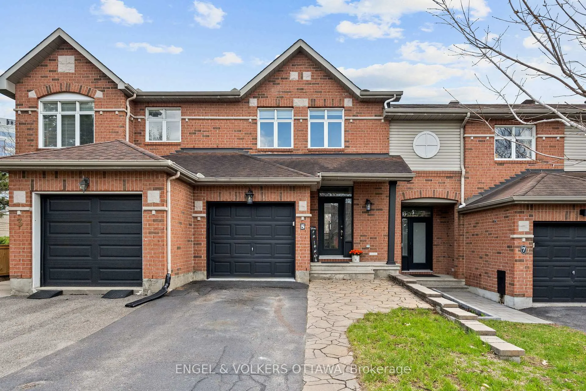 Photo 1 of 5 Kimberwick Crescent, Ottawa, Quinterra — HOMEH