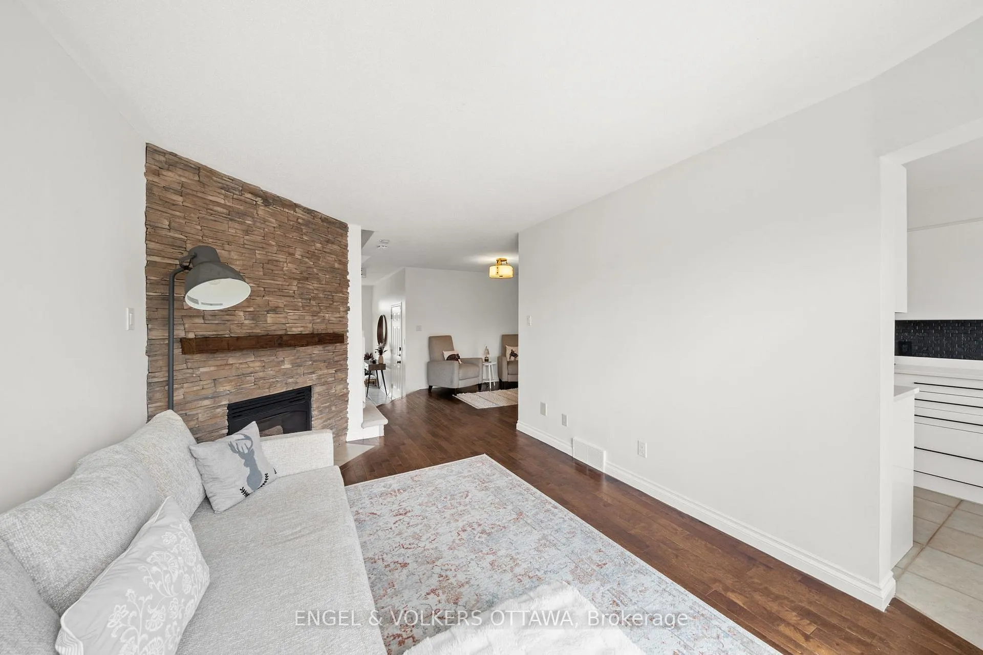 Photo 5 of 5 Kimberwick Crescent, Ottawa, Quinterra — HOMEH