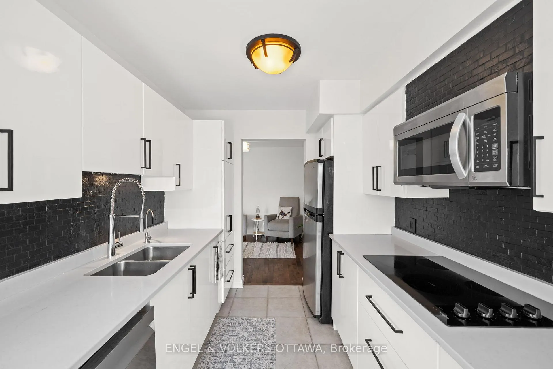Photo 6 of 5 Kimberwick Crescent, Ottawa, Quinterra — HOMEH