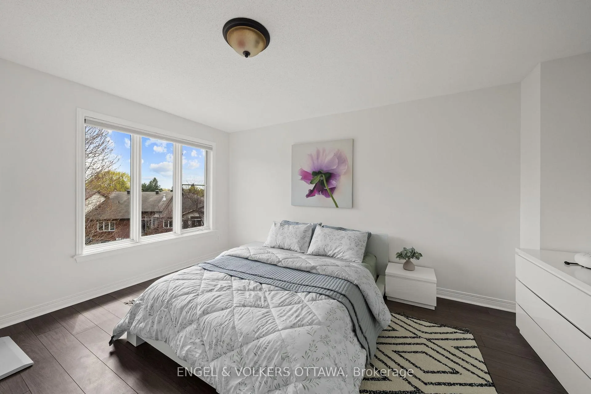 Photo 11 of 5 Kimberwick Crescent, Ottawa, Quinterra — HOMEH