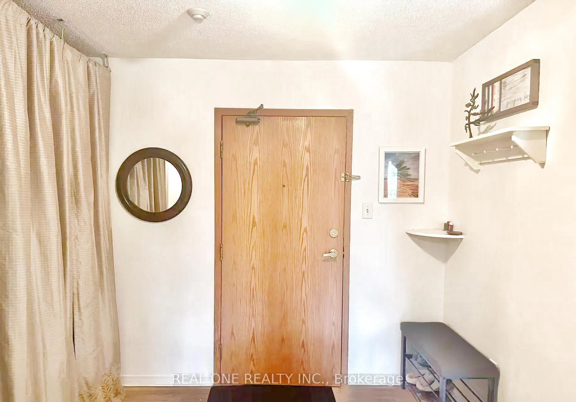 Photo 10 of Unit 309, 1 Quail Crescent, Barrie, Ardagh — HOMEH