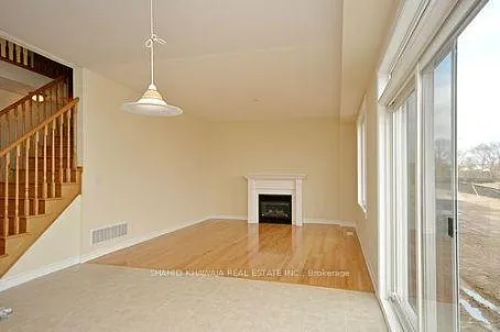Photo 3 of 137 Savoline Boulevard, Milton, Scott — HOMEH