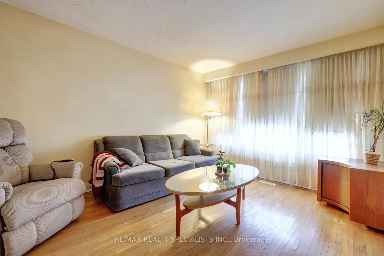 Photo 6 of 54 Marmion Avenue, Toronto, Bedford Park-Nortown — HOMEH