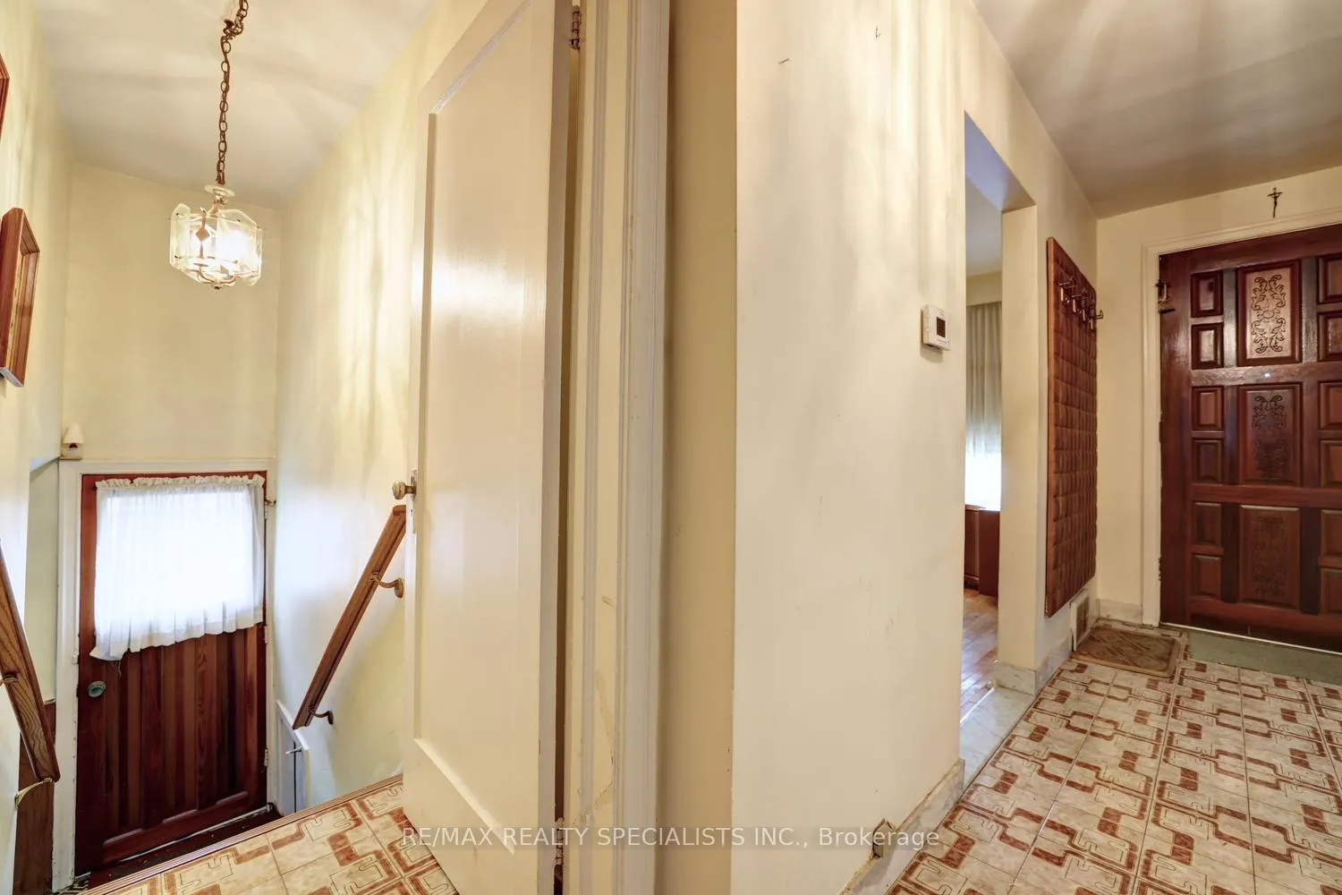 Photo 16 of 54 Marmion Avenue, Toronto, Bedford Park-Nortown — HOMEH
