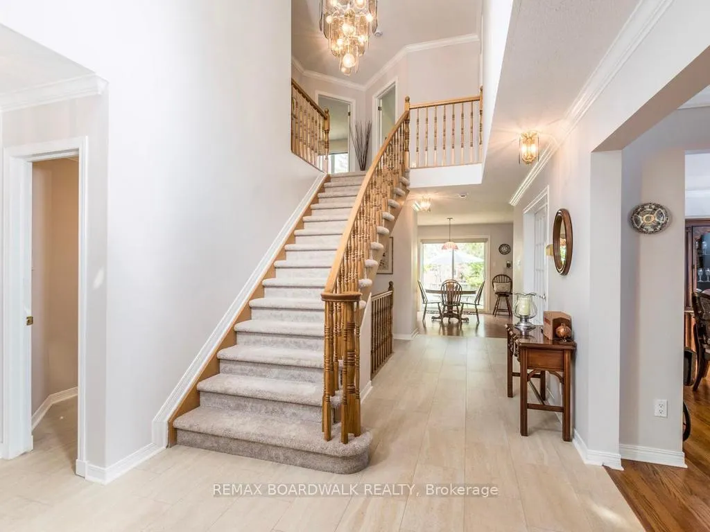 Photo 4 of 42 Slade Crescent, Ottawa, Kanata - Kanata Lakes/Heritage Hills — HOMEH