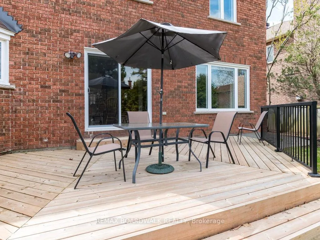 Photo 32 of 42 Slade Crescent, Ottawa, Kanata - Kanata Lakes/Heritage Hills — HOMEH