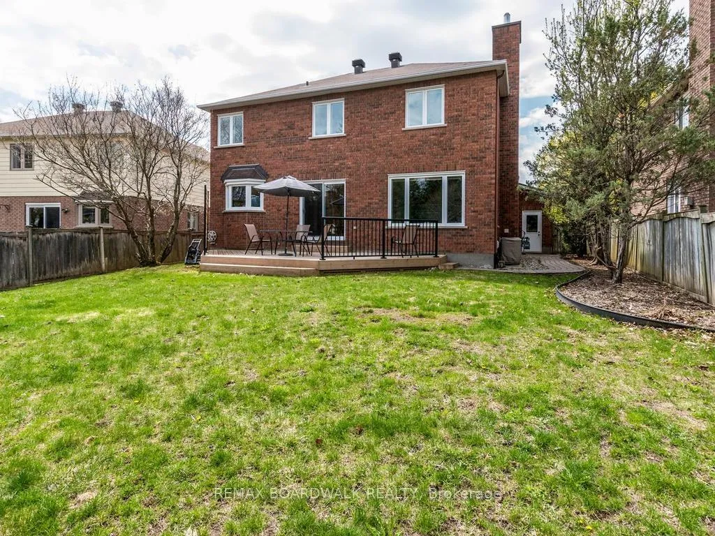 Photo 36 of 42 Slade Crescent, Ottawa, Kanata - Kanata Lakes/Heritage Hills — HOMEH