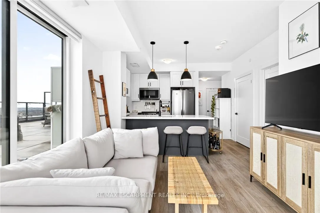 Photo 12 of Unit 710, 470 Dundas Street E, Hamilton, Waterdown — HOMEH