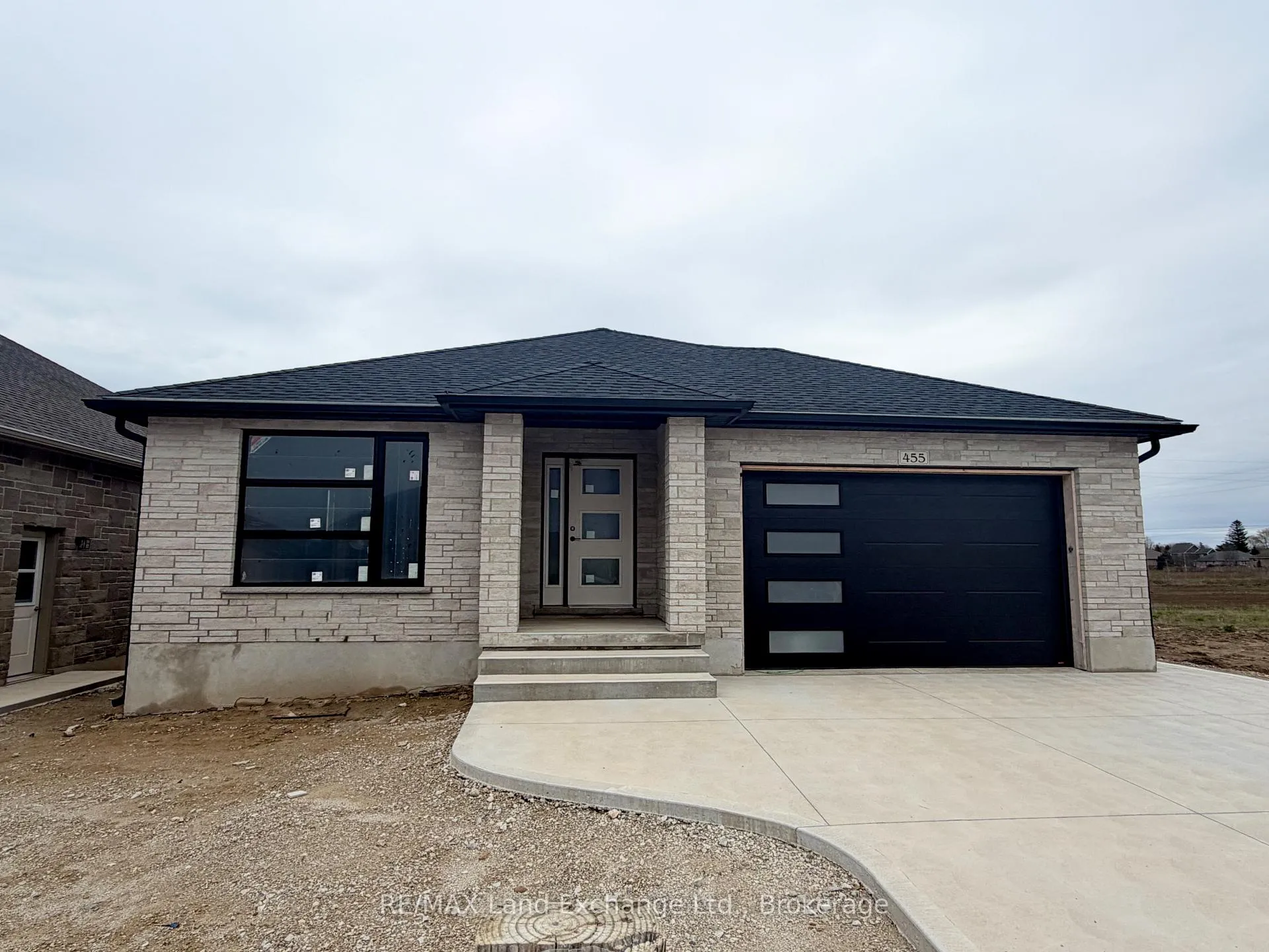Photo of 455 Burnside Street
