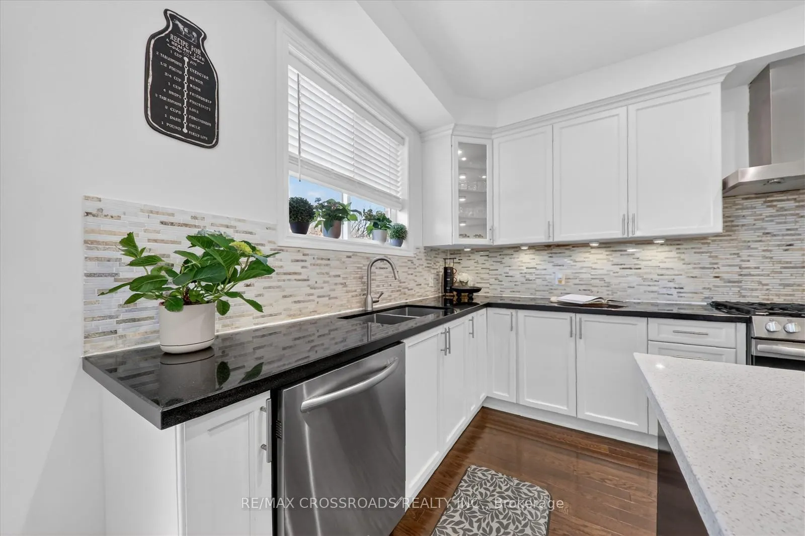 Photo 17 of 98 Britannia Avenue E, Oshawa, Windfields — HOMEH