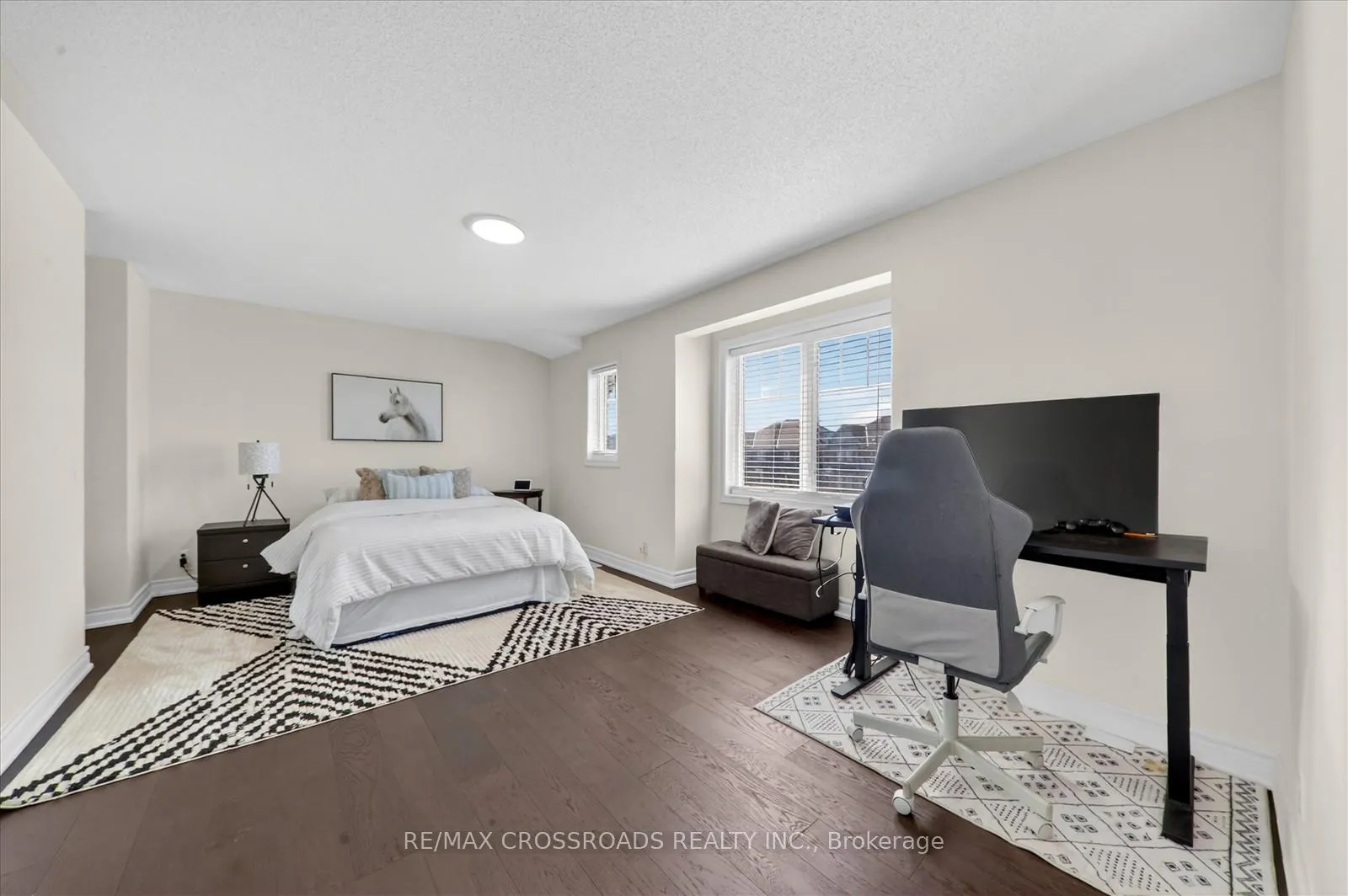 Photo 34 of 98 Britannia Avenue E, Oshawa, Windfields — HOMEH