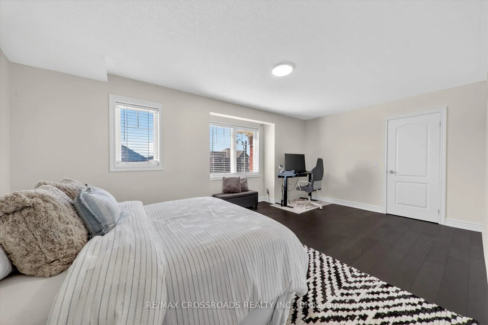 Photo 35 of 98 Britannia Avenue E, Oshawa, Windfields — HOMEH