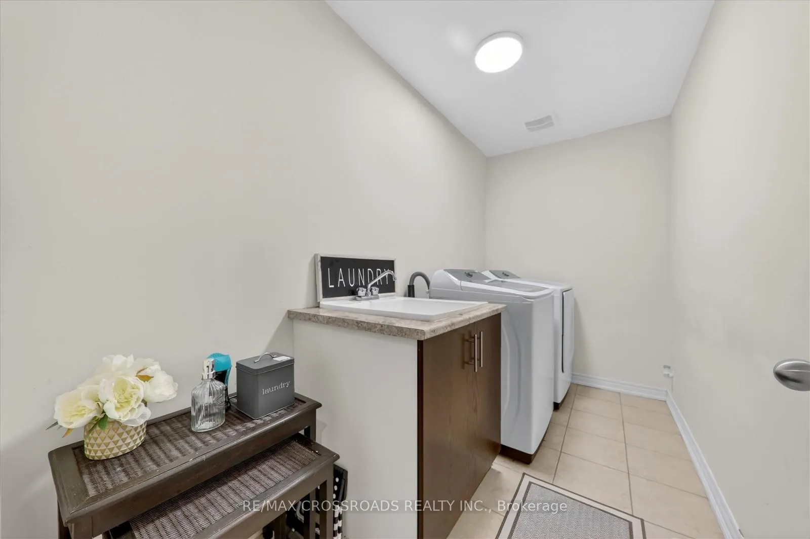 Photo 37 of 98 Britannia Avenue E, Oshawa, Windfields — HOMEH