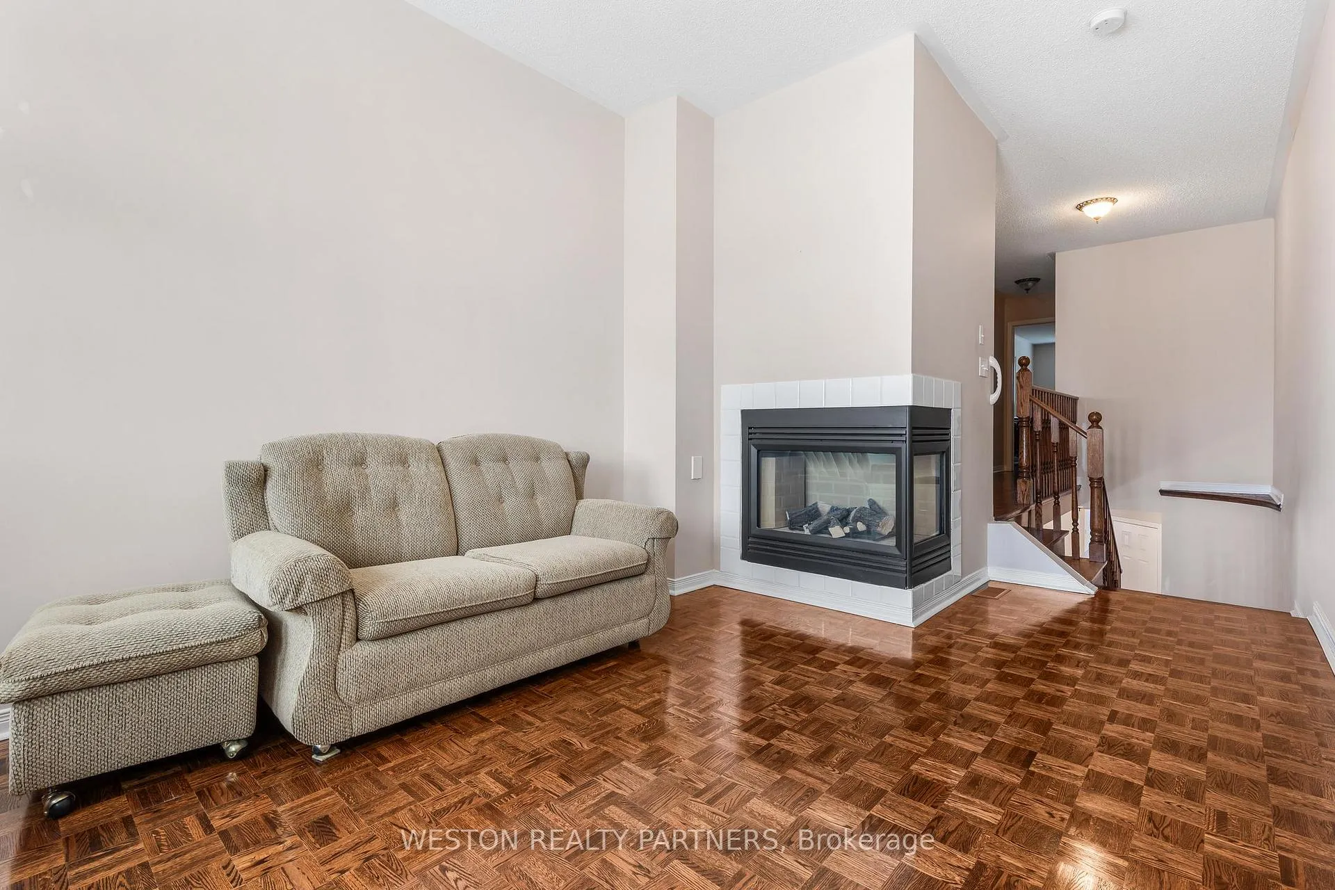 Photo 19 of 142 Trail Ridge Lane, Markham, Berczy — HOMEH