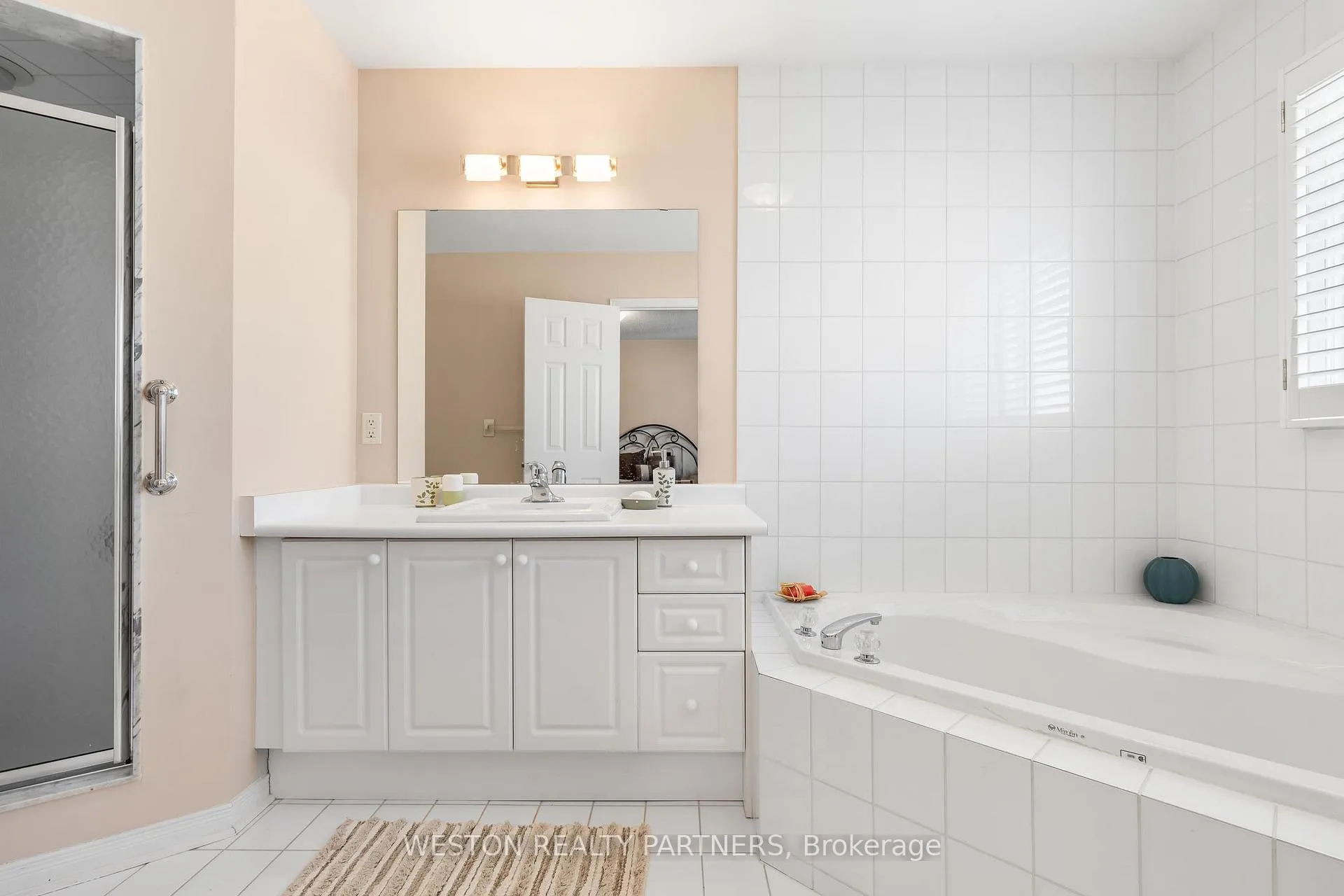 Photo 24 of 142 Trail Ridge Lane, Markham, Berczy — HOMEH