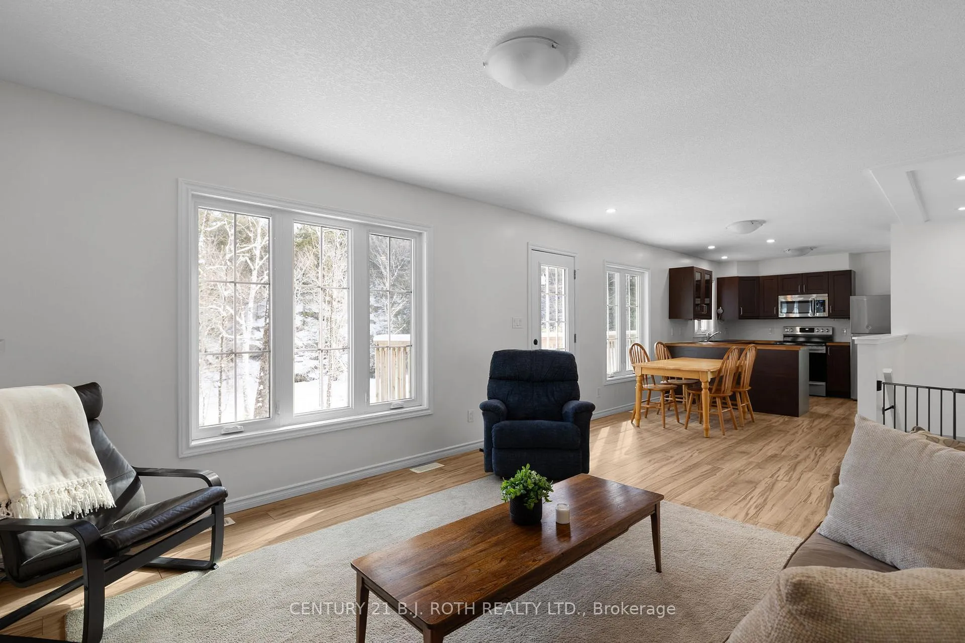 Photo 4 of 1040 Arthur Schulz Road, Gravenhurst, Morrison — HOMEH