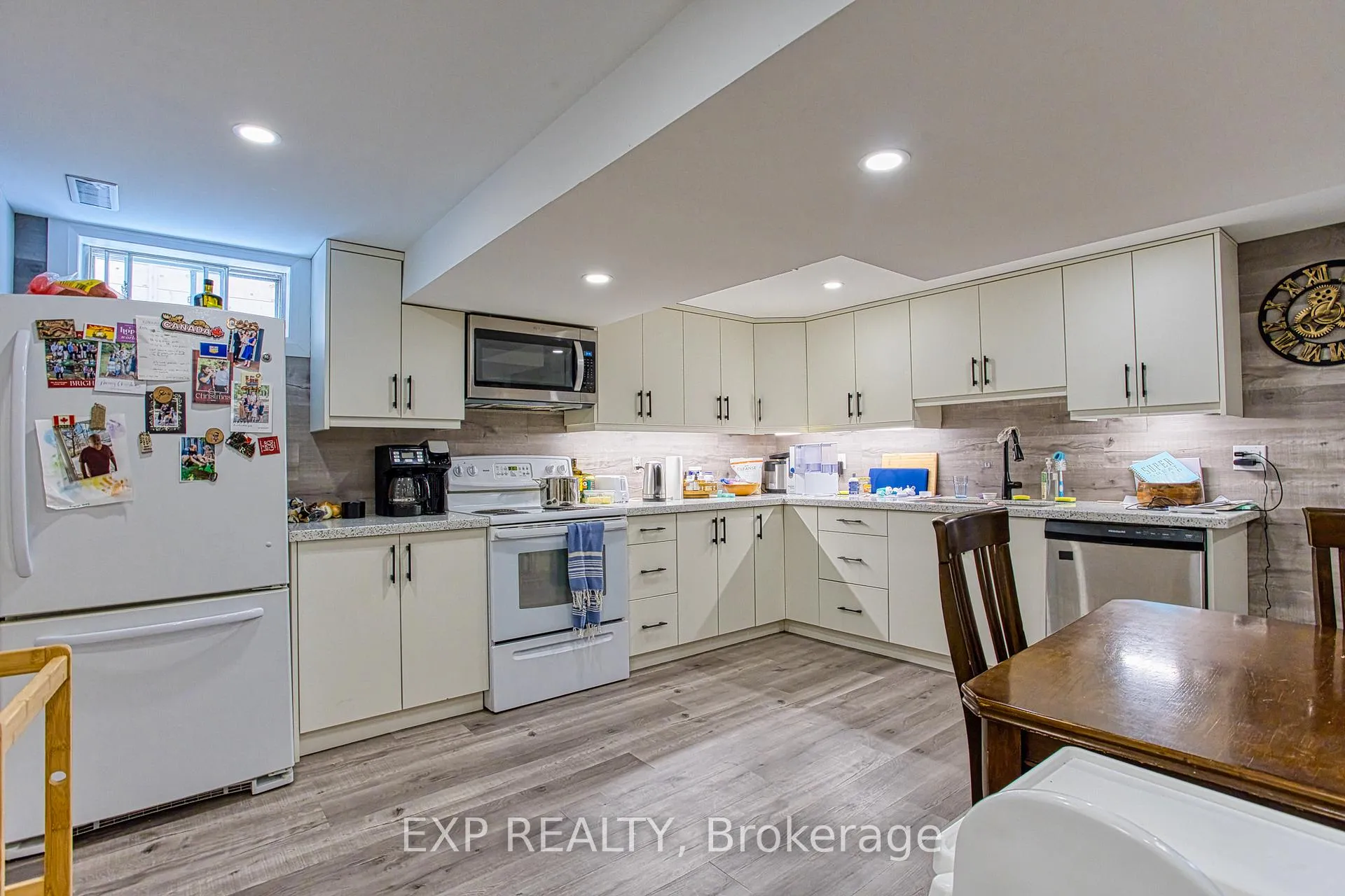 Photo 24 of 4 Colgate Court, Hamilton, Gilbert — HOMEH