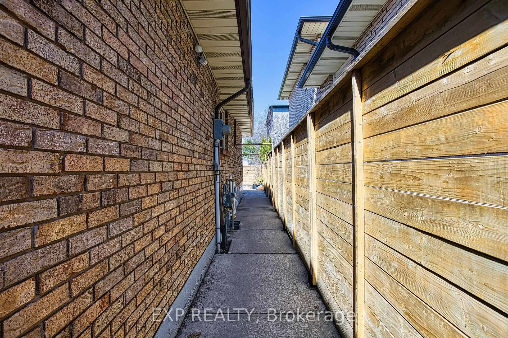 Photo 28 of 4 Colgate Court, Hamilton, Gilbert — HOMEH