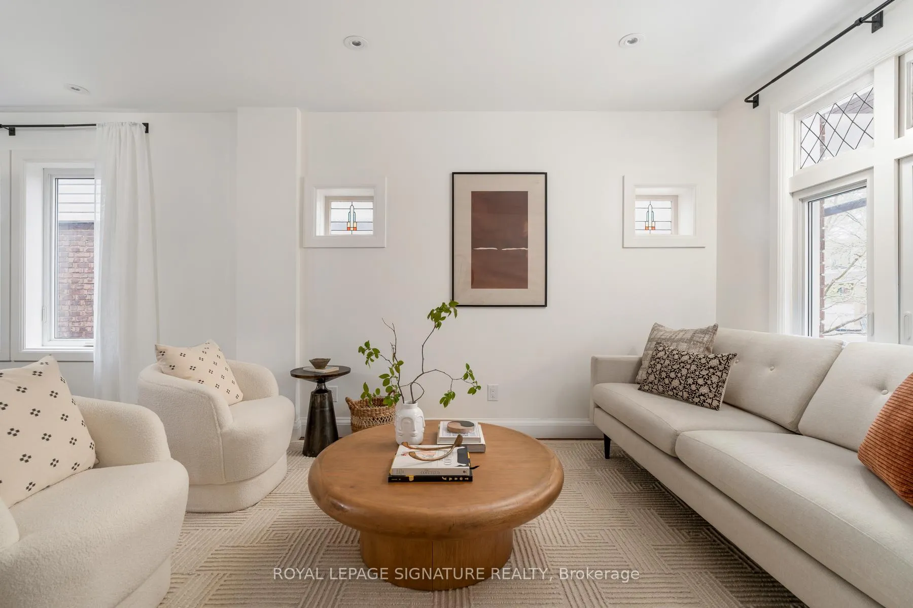 Photo 6 of 41 Firstrbooke Road, Toronto, East End-Danforth — HOMEH