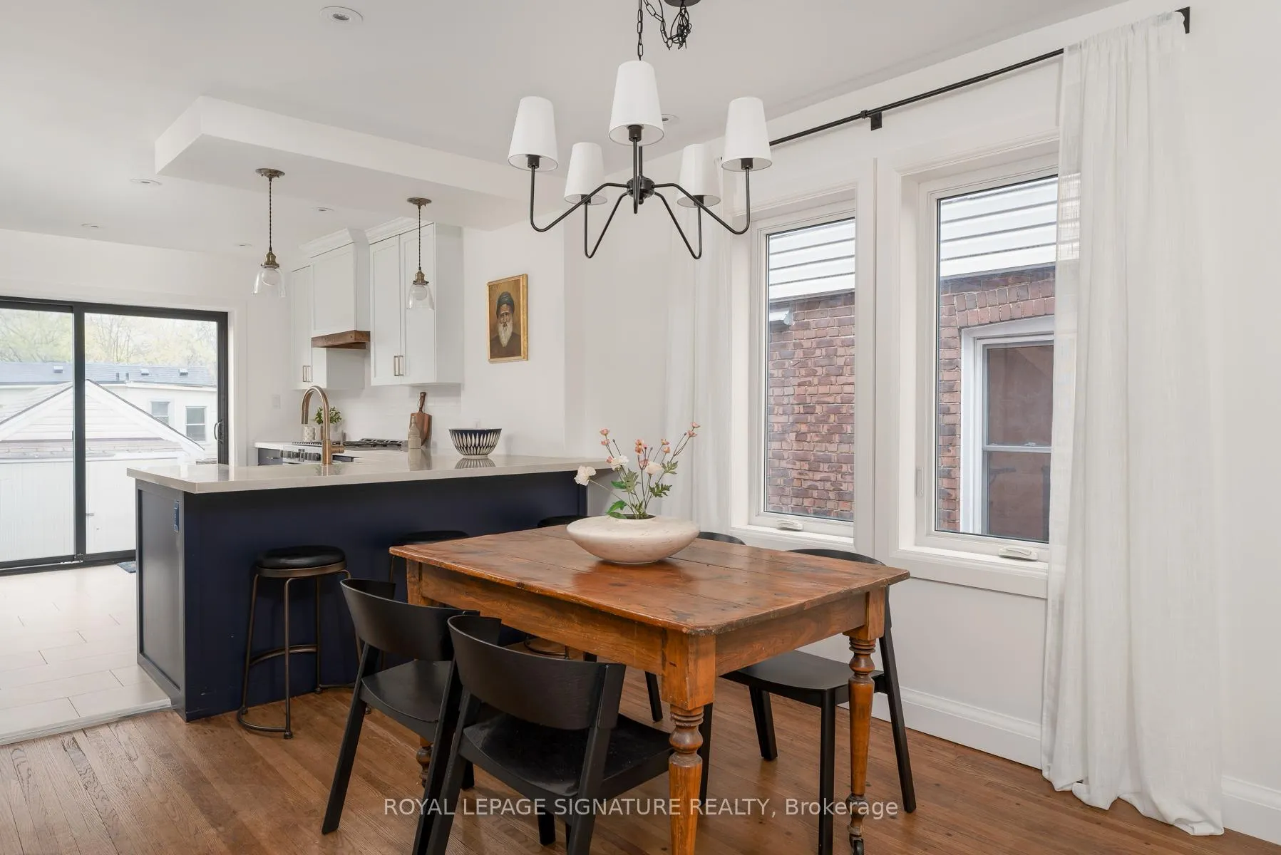 Photo 8 of 41 Firstrbooke Road, Toronto, East End-Danforth — HOMEH