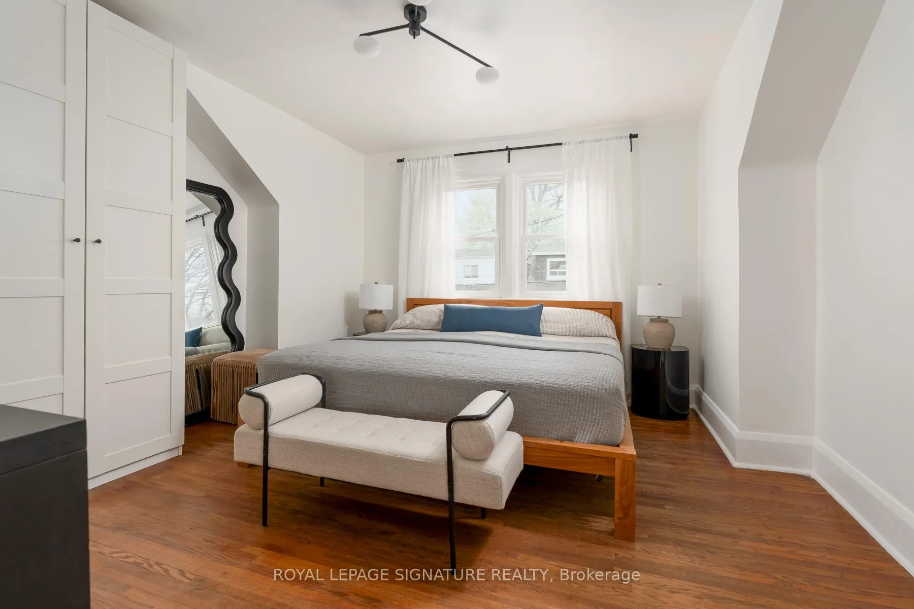 Photo 19 of 41 Firstrbooke Road, Toronto, East End-Danforth — HOMEH