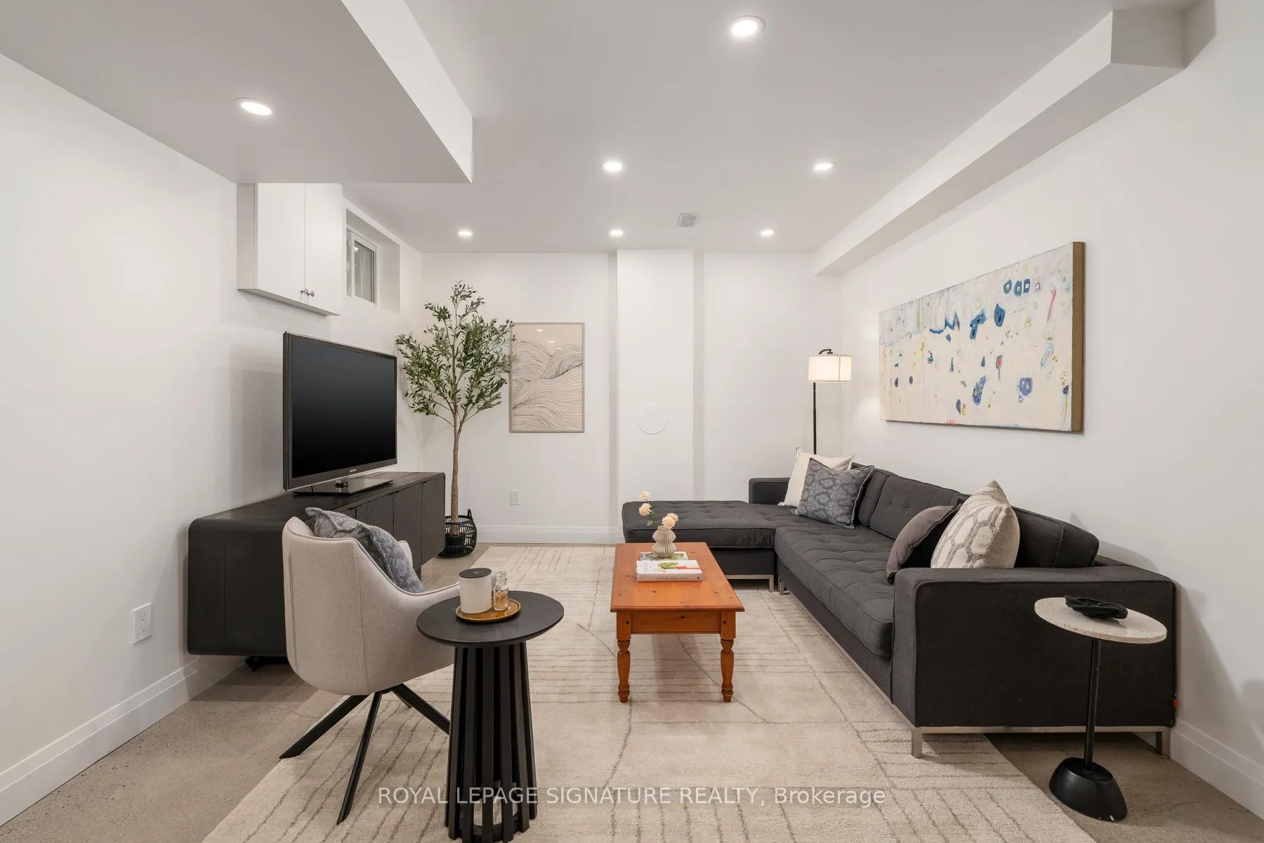 Photo 29 of 41 Firstrbooke Road, Toronto, East End-Danforth — HOMEH