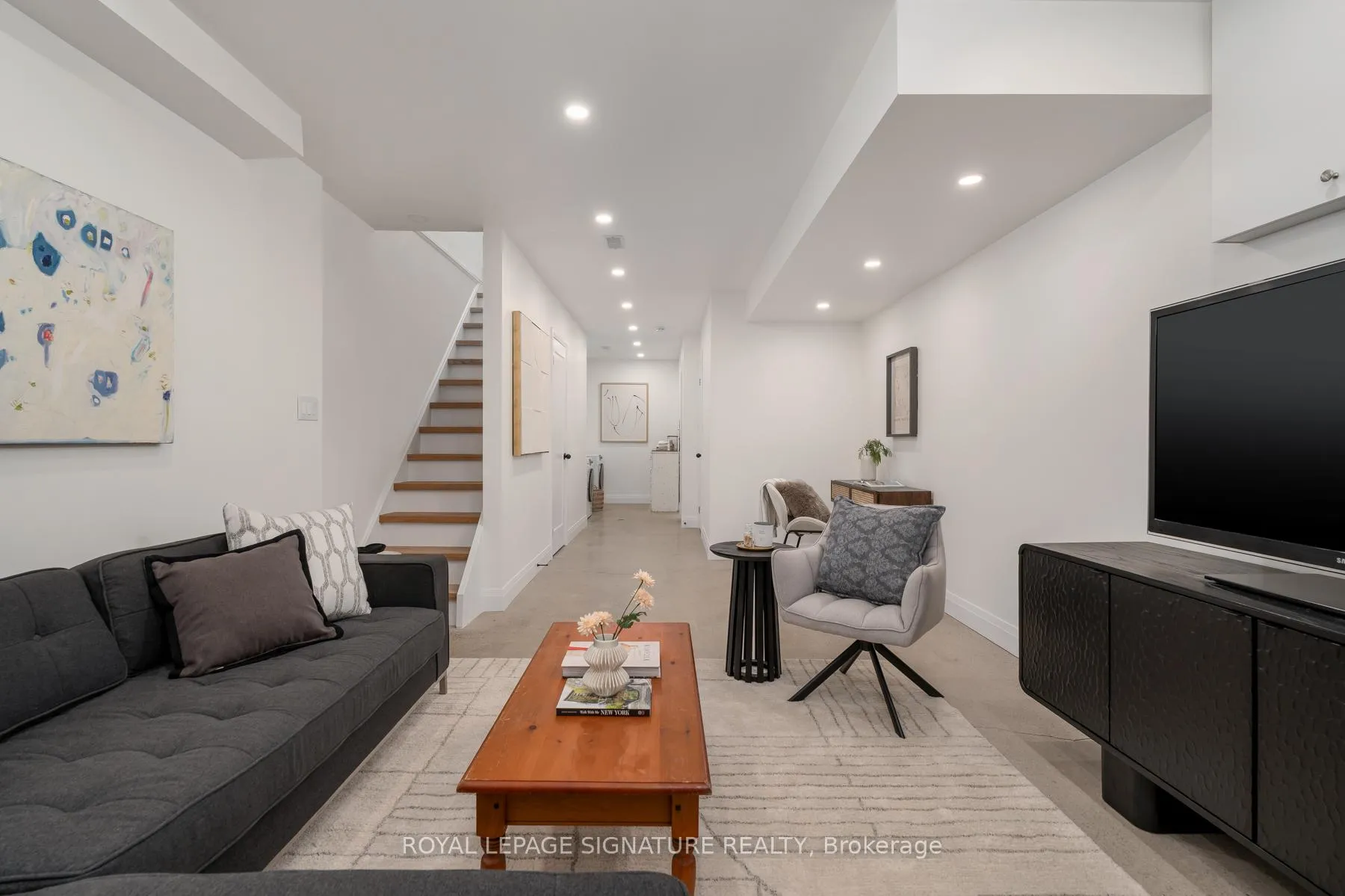 Photo 30 of 41 Firstrbooke Road, Toronto, East End-Danforth — HOMEH