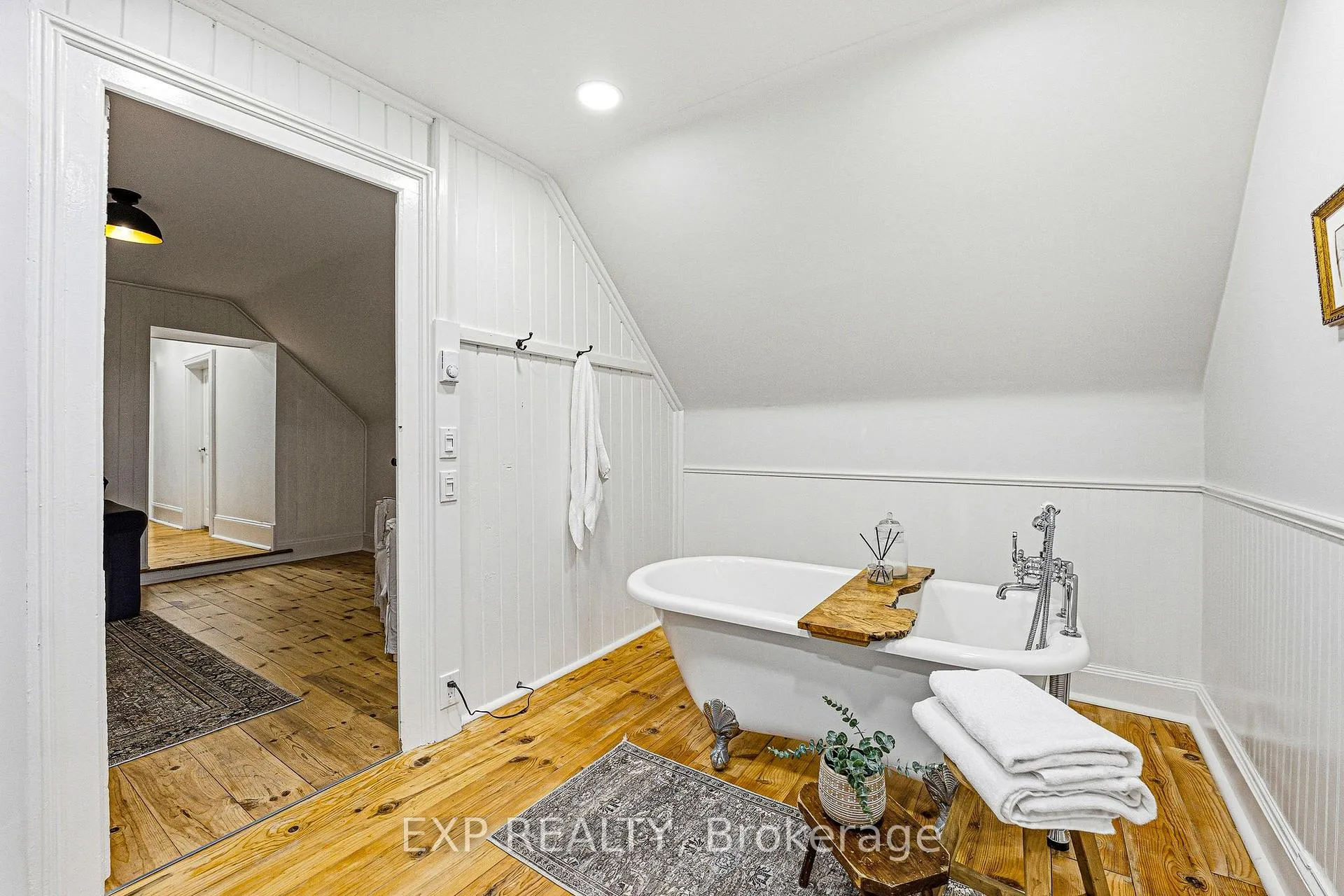 Photo 36 of 7823 Bickle Hill Road, Hamilton Township, Rural Hamilton — HOMEH